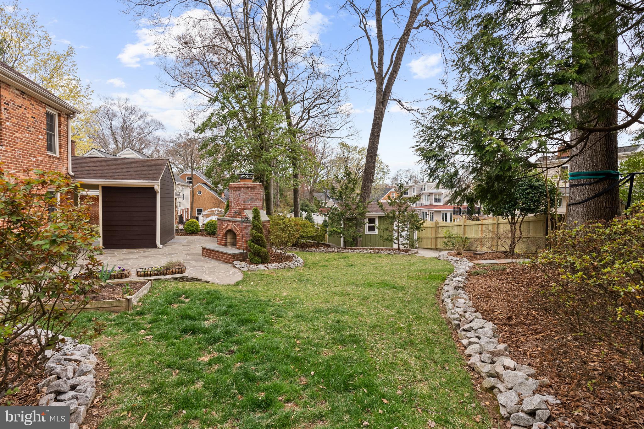 WAYNEWOOD - Residential