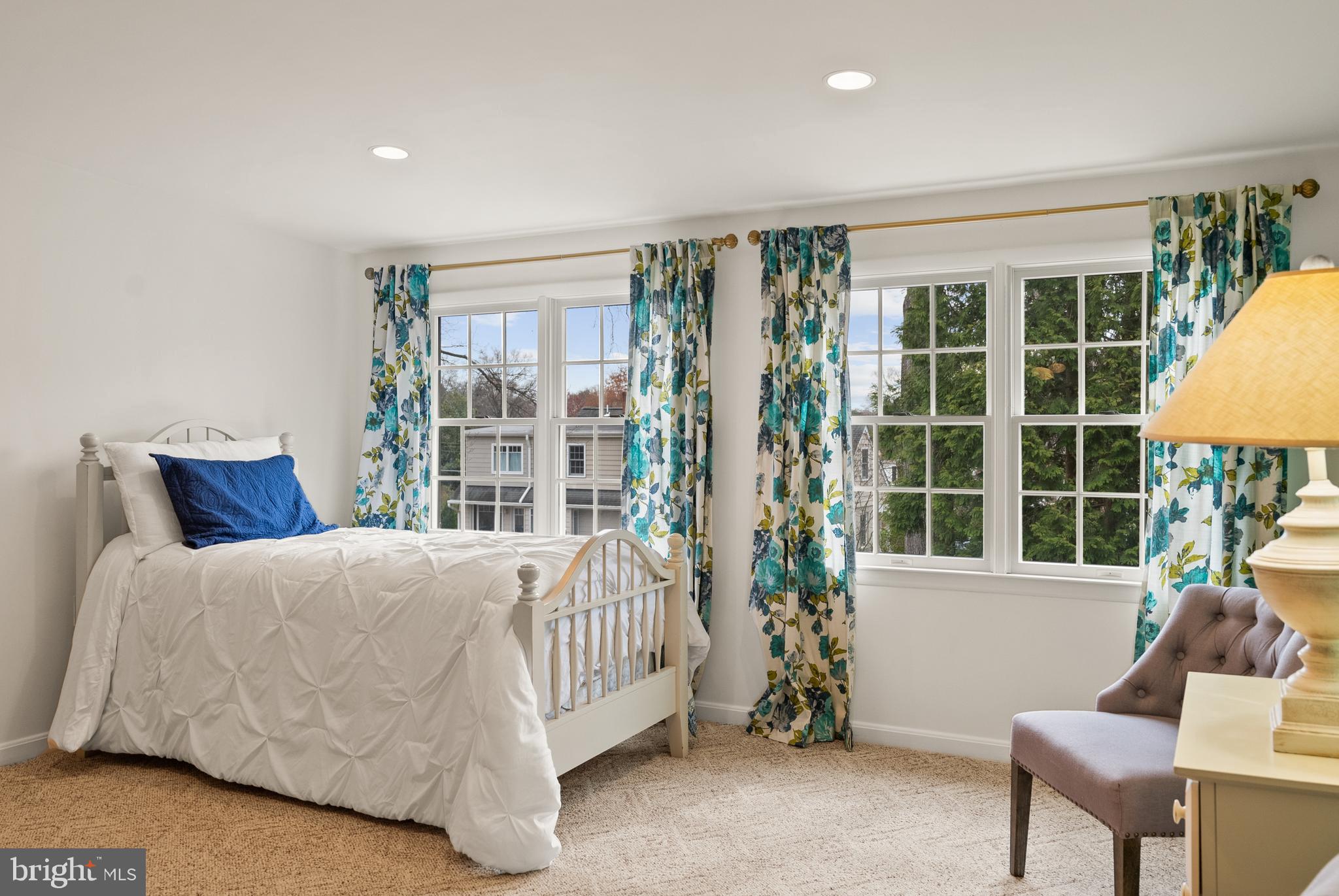 WAYNEWOOD - Residential