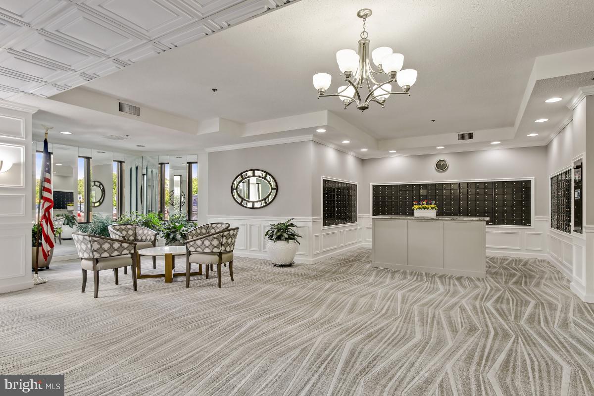 LEISURE WORLD - Residential