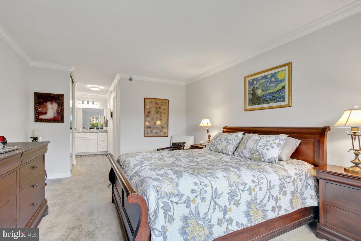 LEISURE WORLD - Residential