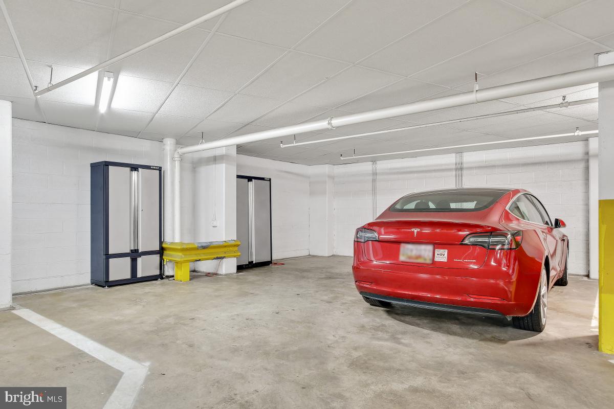 LEISURE WORLD - Residential