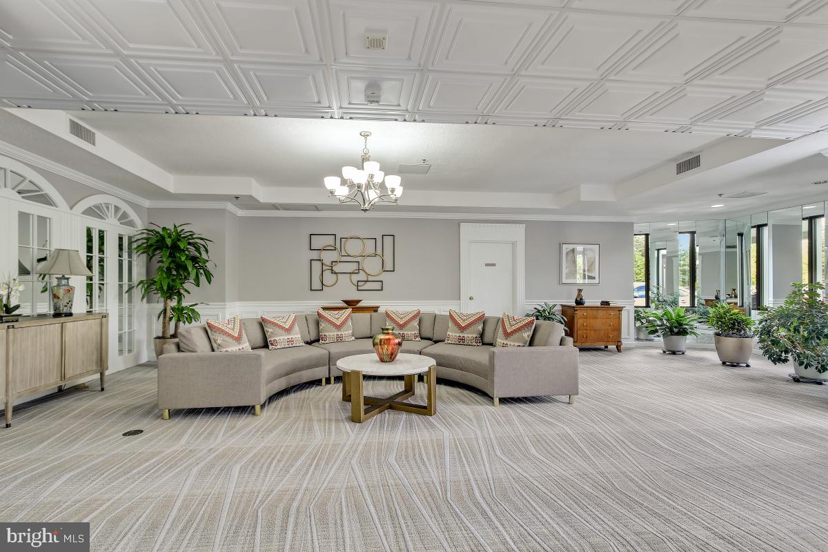 LEISURE WORLD - Residential