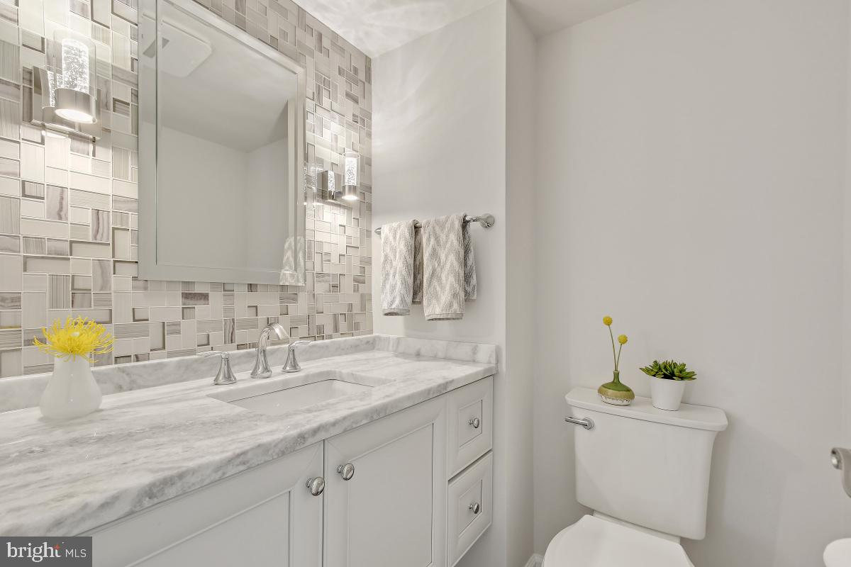 LEISURE WORLD - Residential