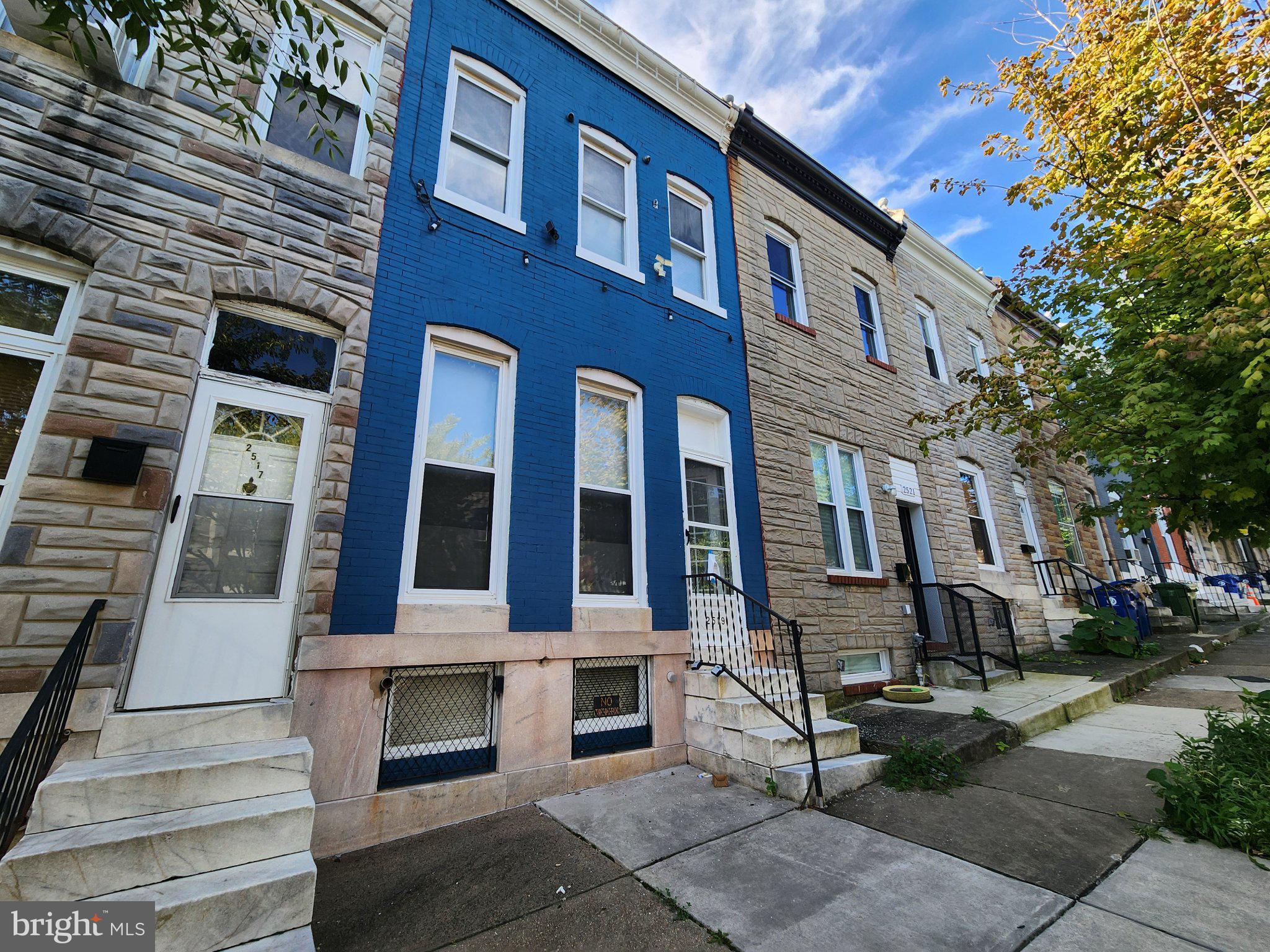 2519 W FAYETTE STREET