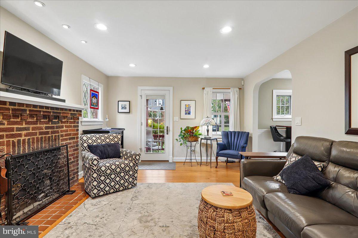 413 LANARK WAY