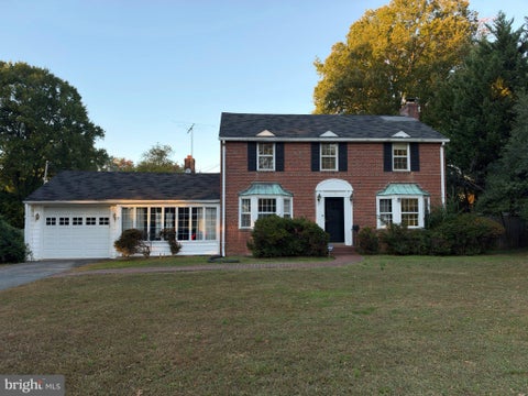 Photo of 1116 Collingwood Road, ALEXANDRIA, VA 22308 (MLS # VAFX2347880)