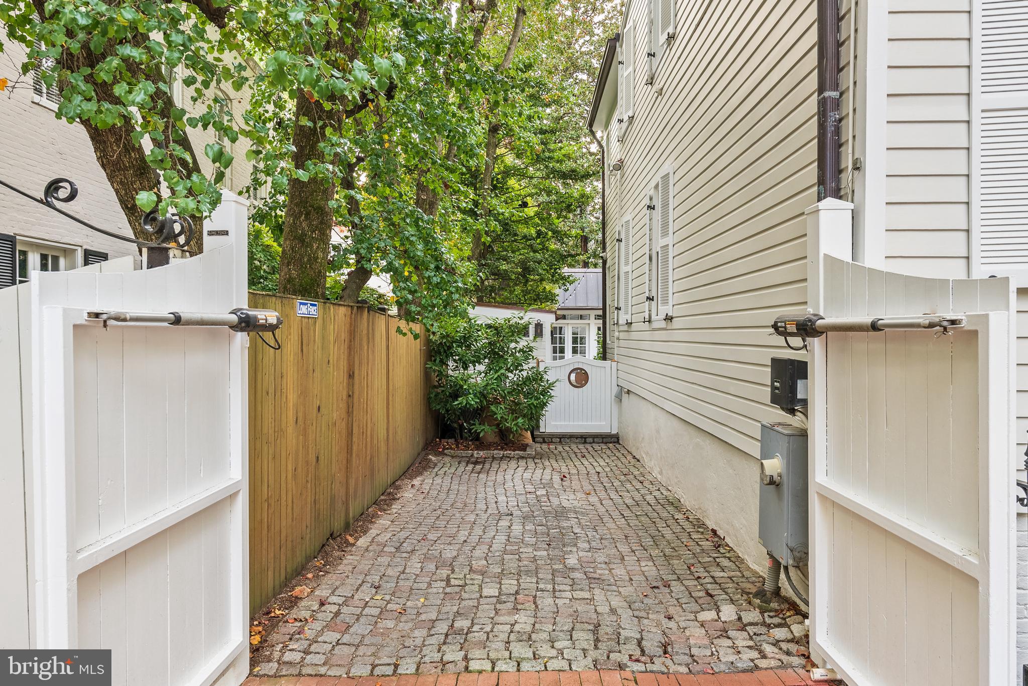 GEORGETOWN - Residential