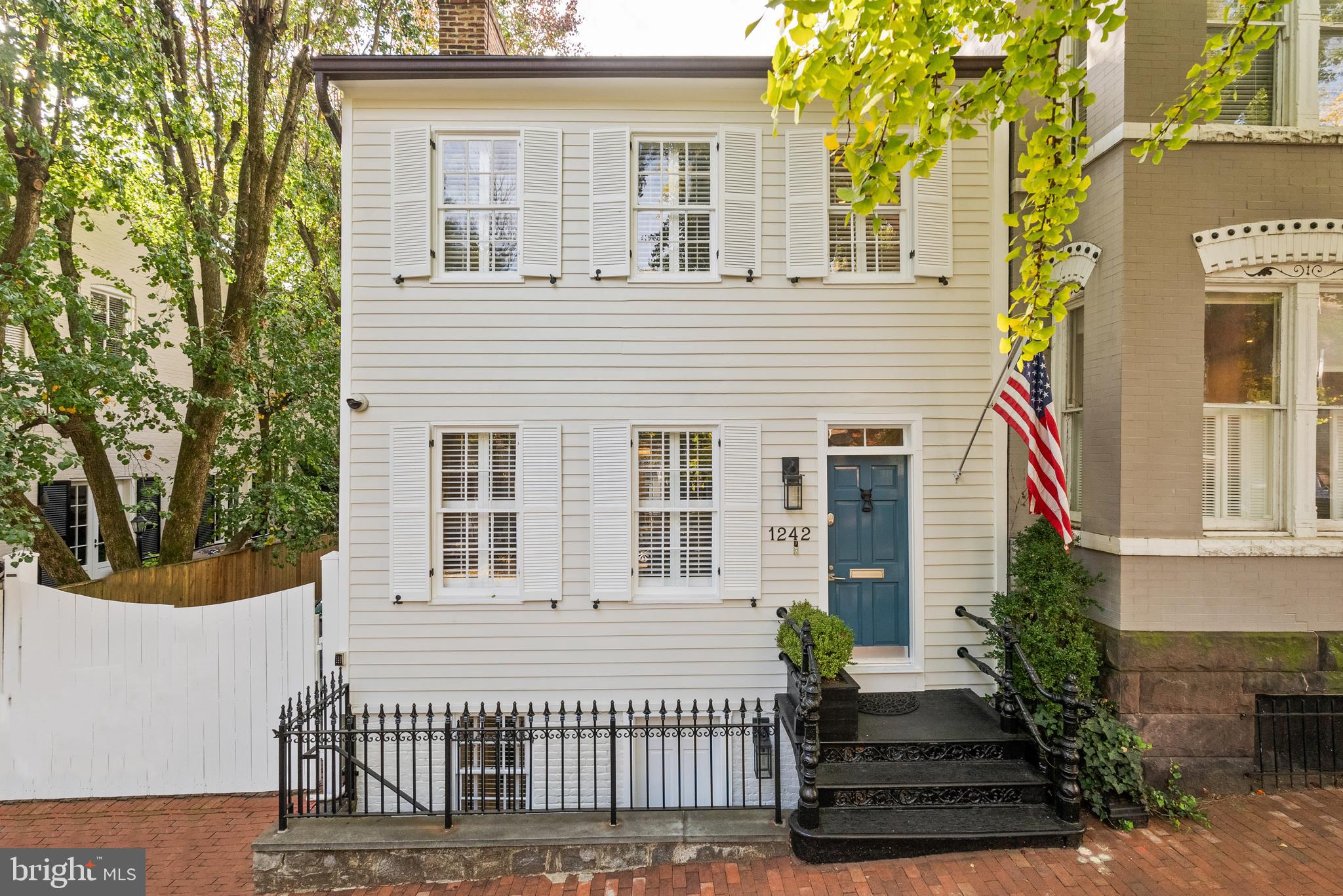 GEORGETOWN - Residential