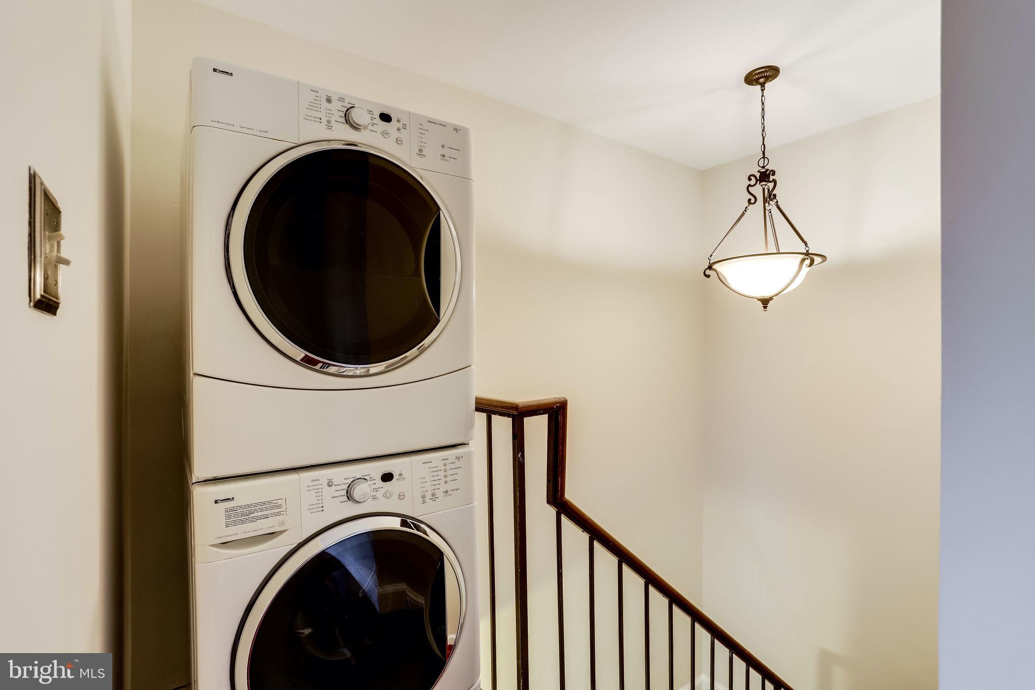 COURTS OF CHANDON - Residential