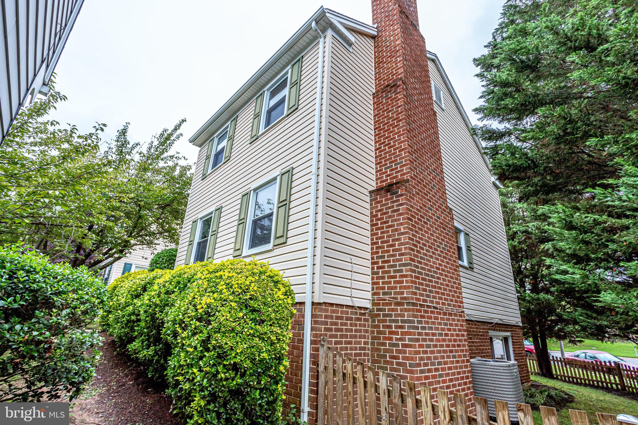 COURTS OF CHANDON - Residential