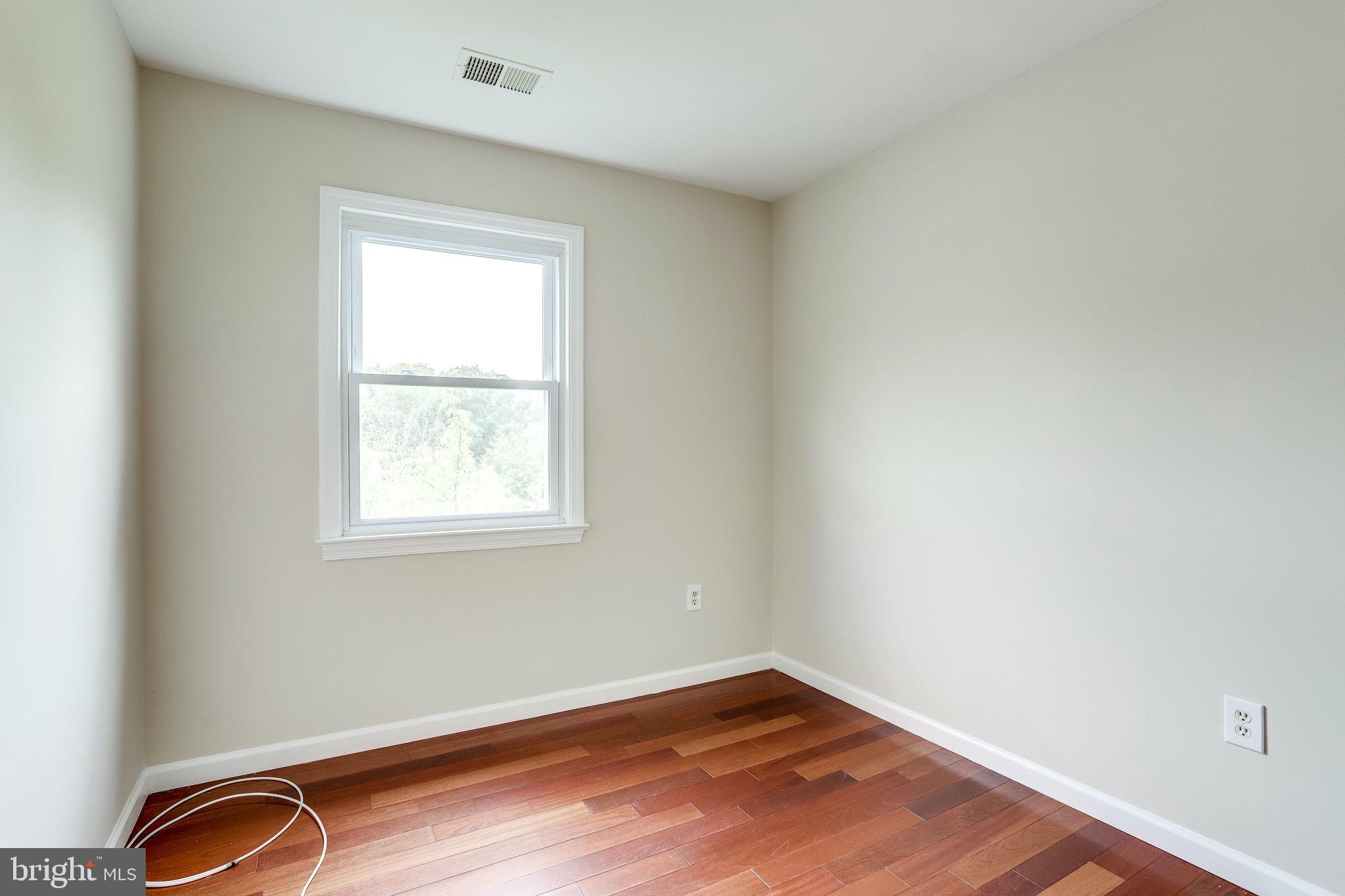 COURTS OF CHANDON - Residential