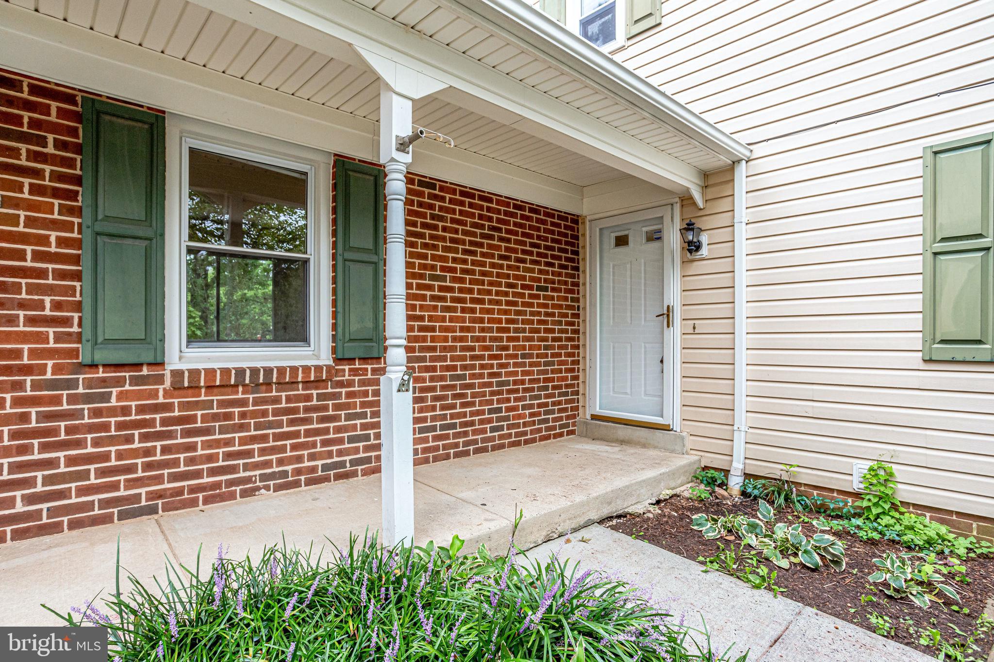 COURTS OF CHANDON - Residential