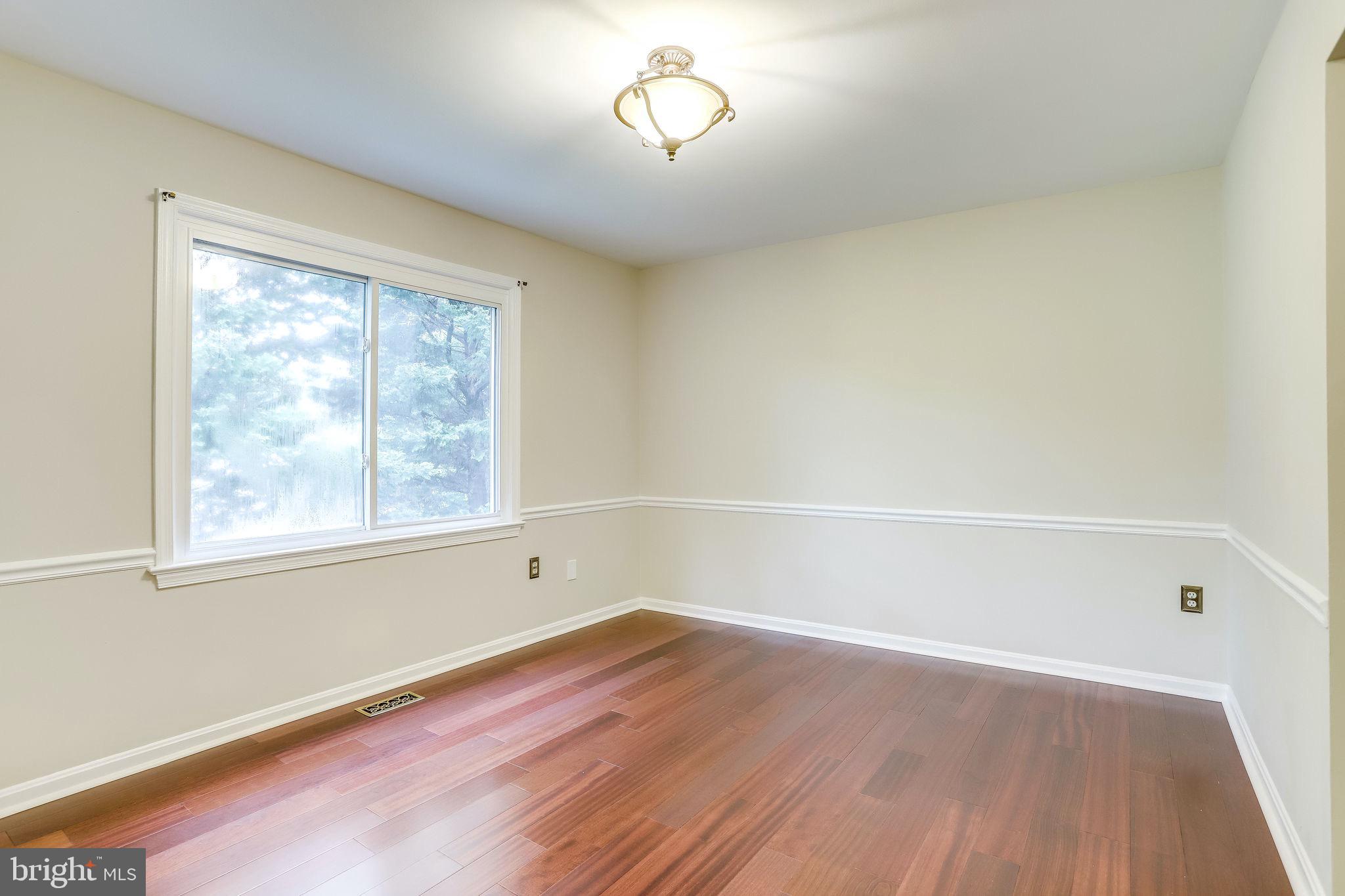 COURTS OF CHANDON - Residential