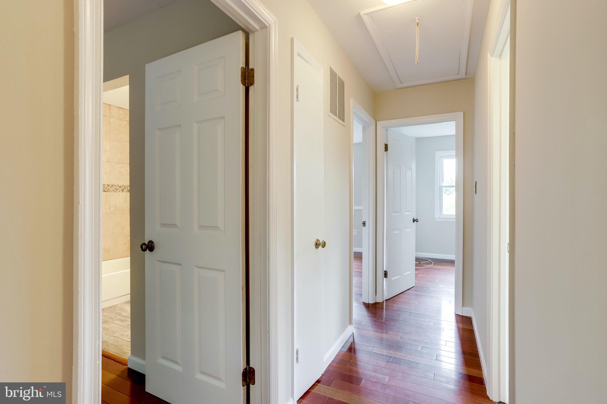 COURTS OF CHANDON - Residential