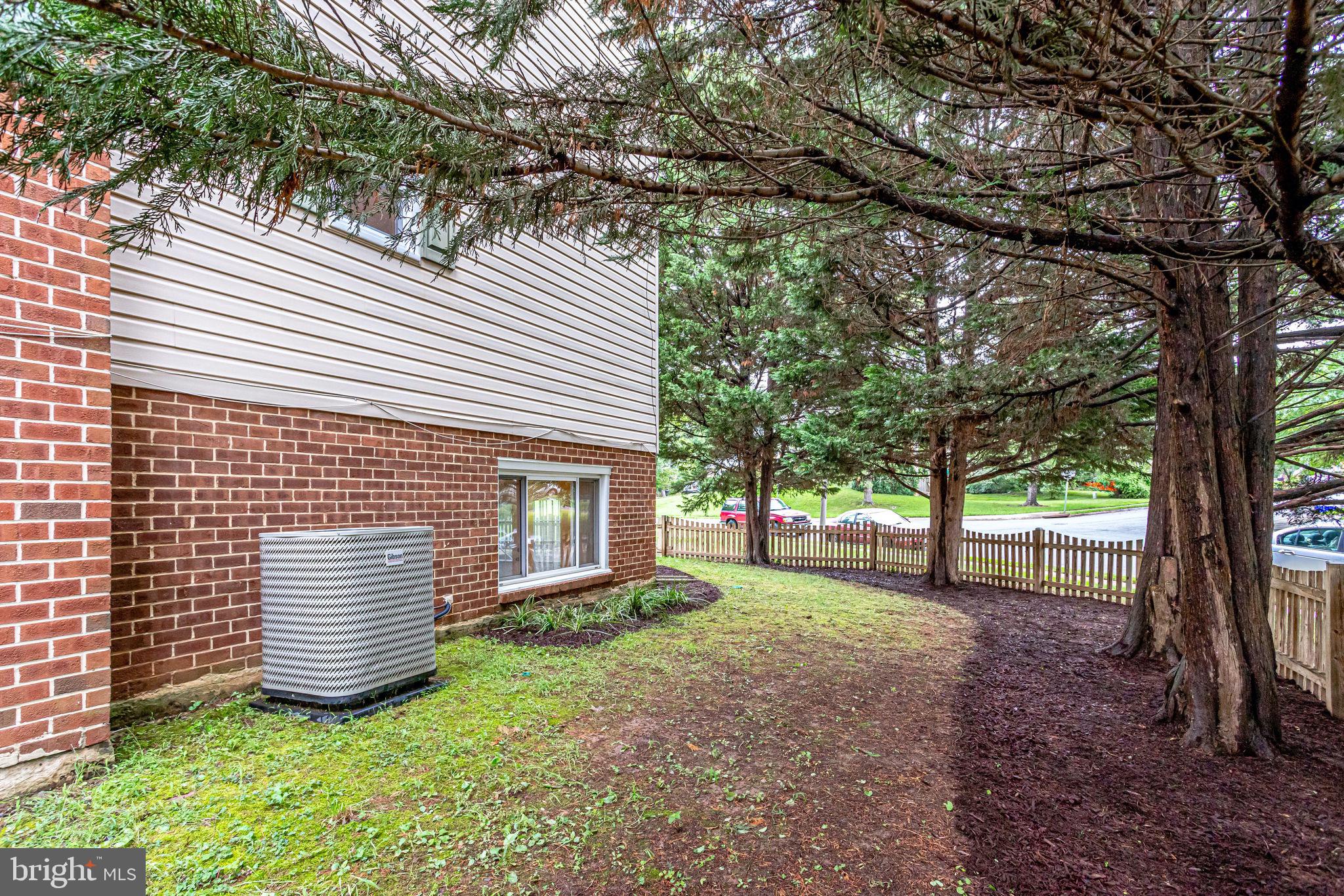 COURTS OF CHANDON - Residential