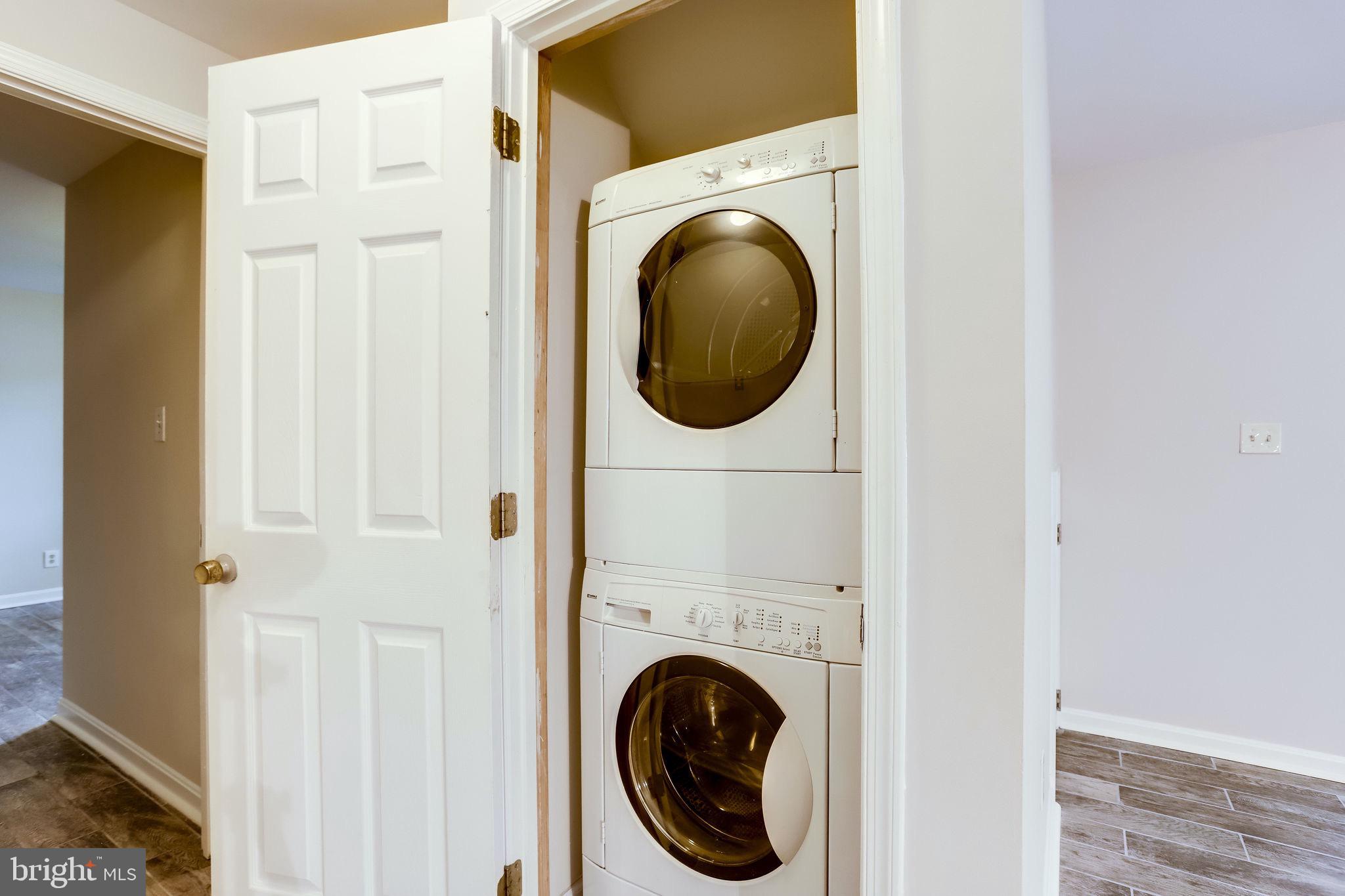 COURTS OF CHANDON - Residential