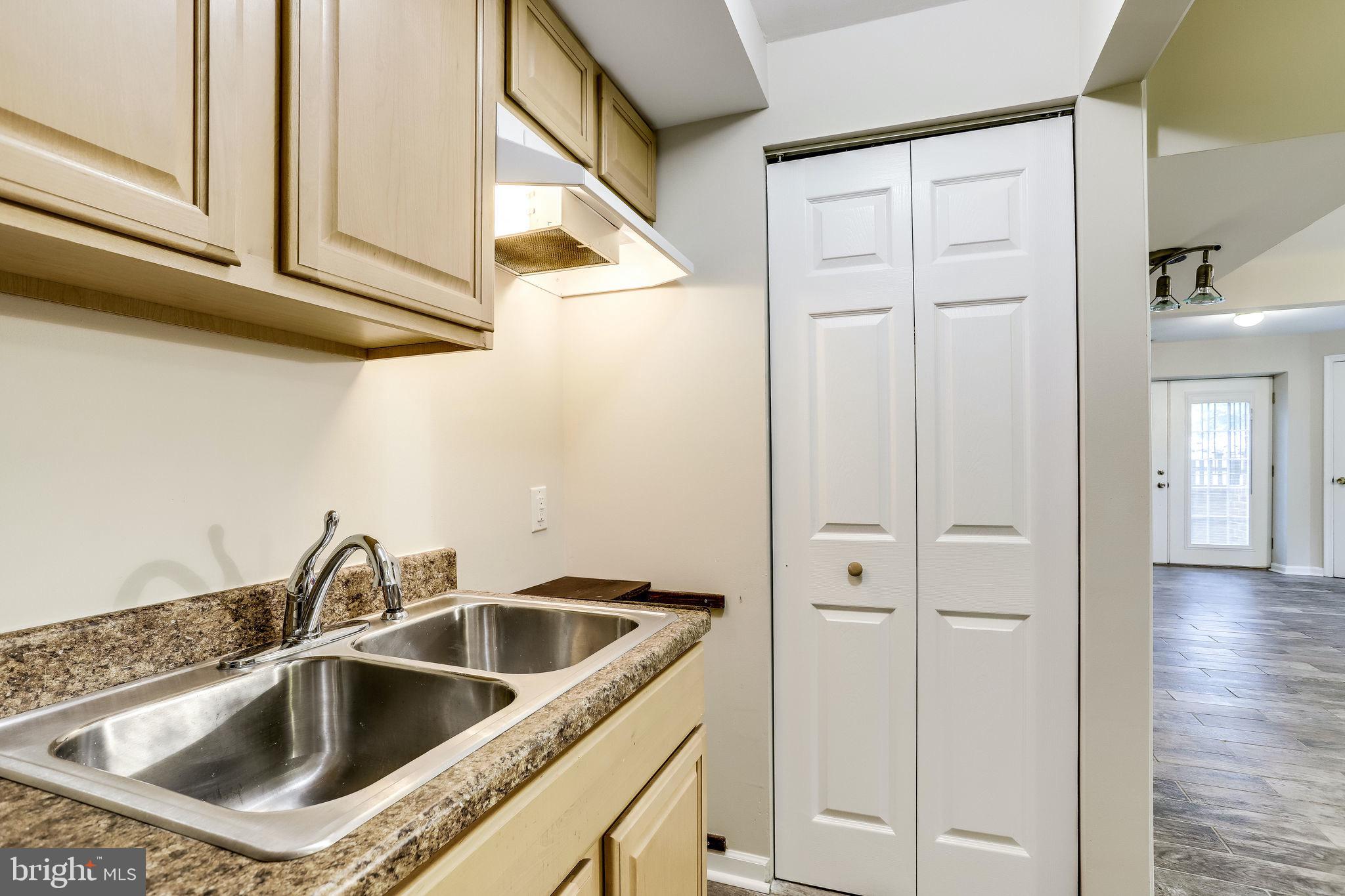 COURTS OF CHANDON - Residential