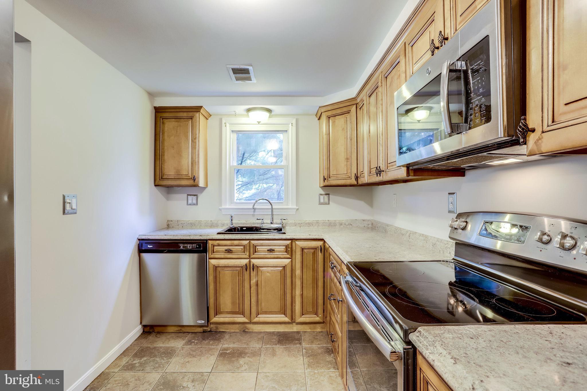 COURTS OF CHANDON - Residential