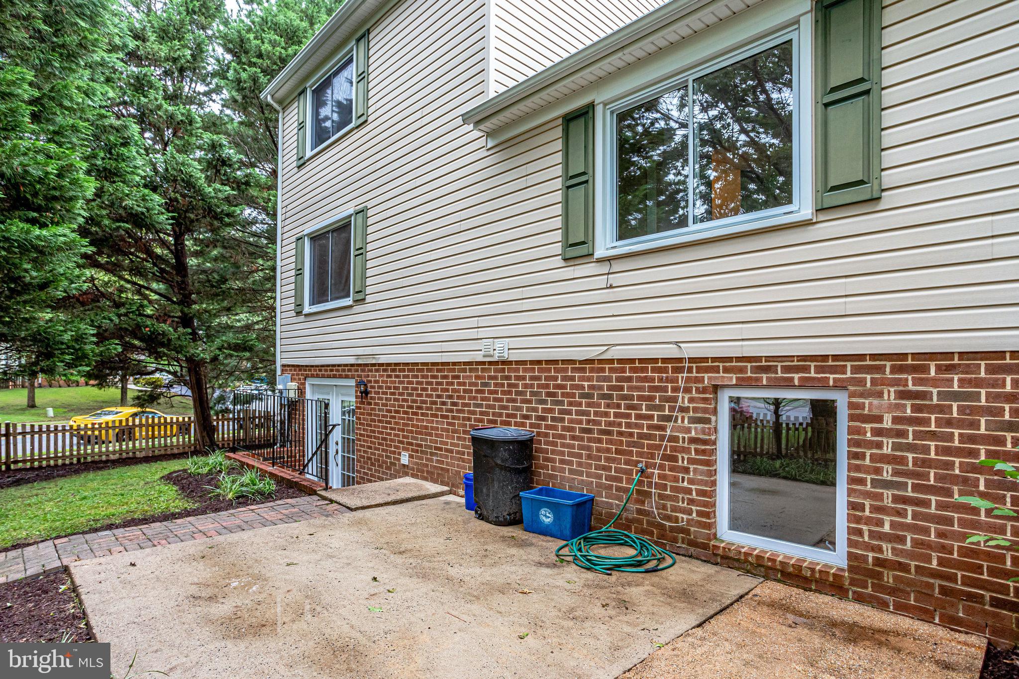 COURTS OF CHANDON - Residential