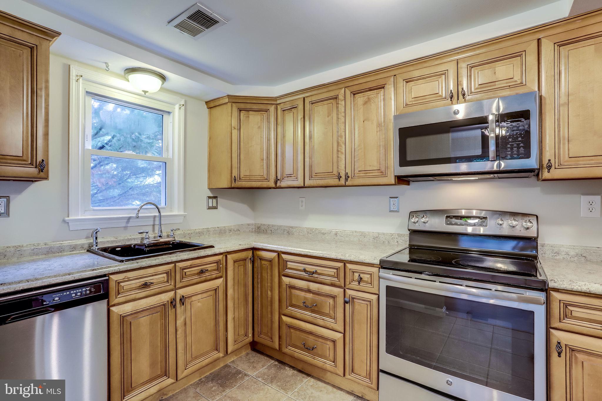 COURTS OF CHANDON - Residential