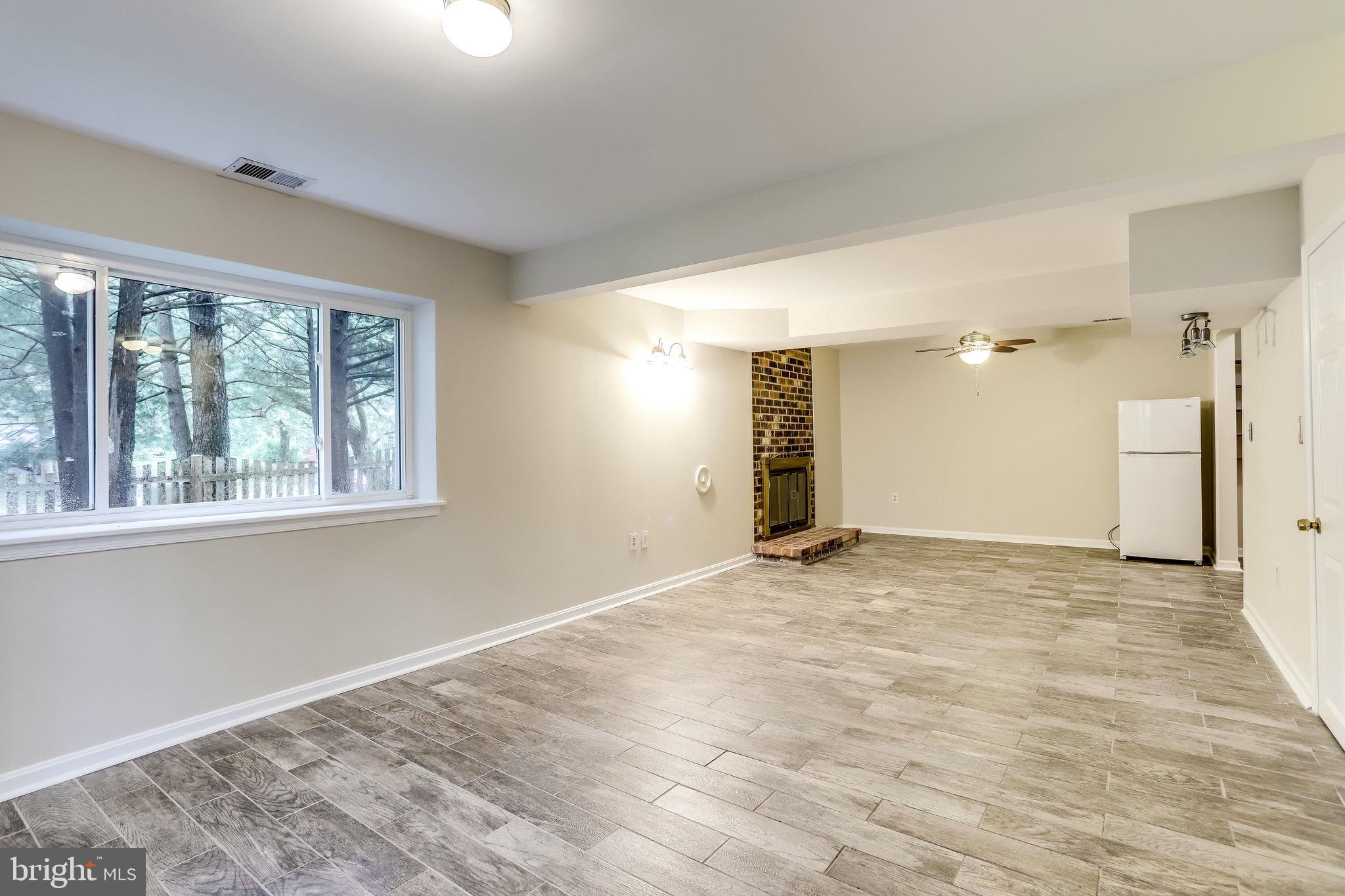 COURTS OF CHANDON - Residential