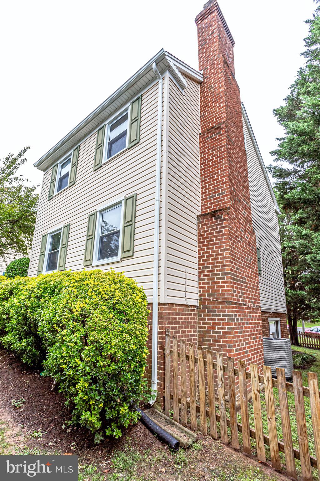 COURTS OF CHANDON - Residential