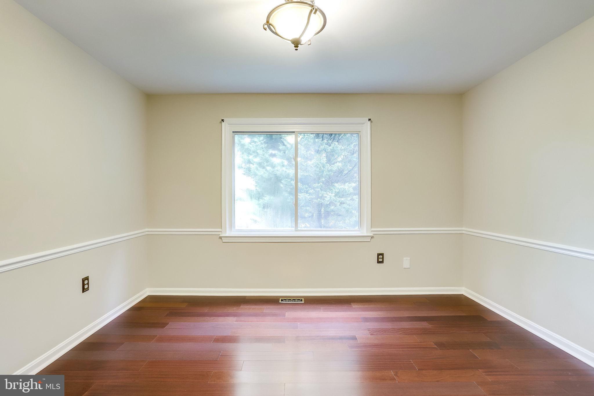 COURTS OF CHANDON - Residential