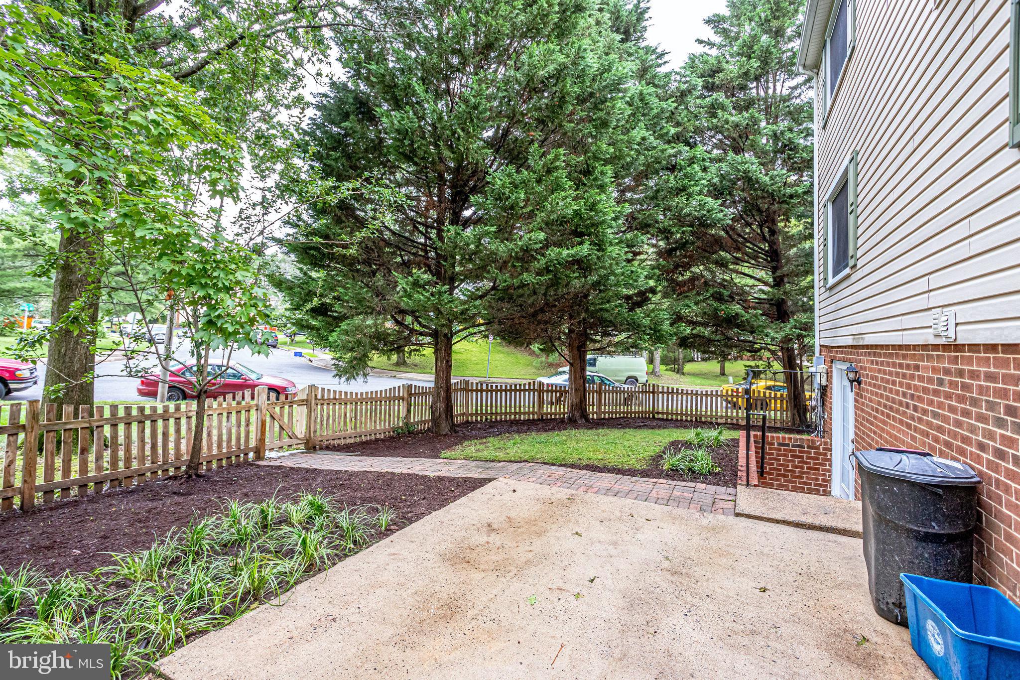 COURTS OF CHANDON - Residential