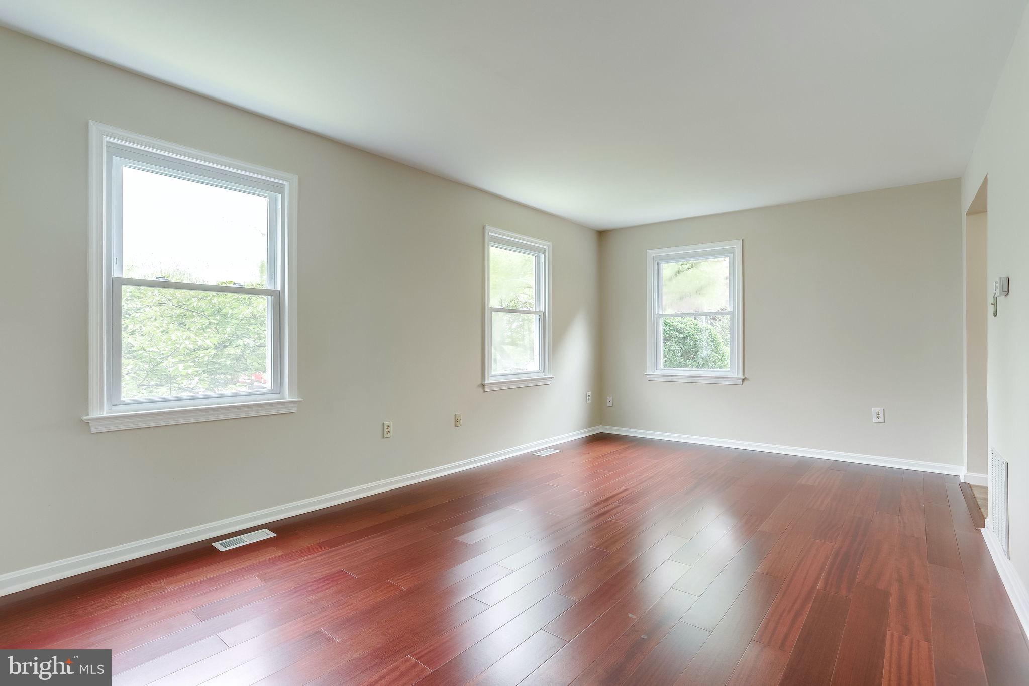 COURTS OF CHANDON - Residential