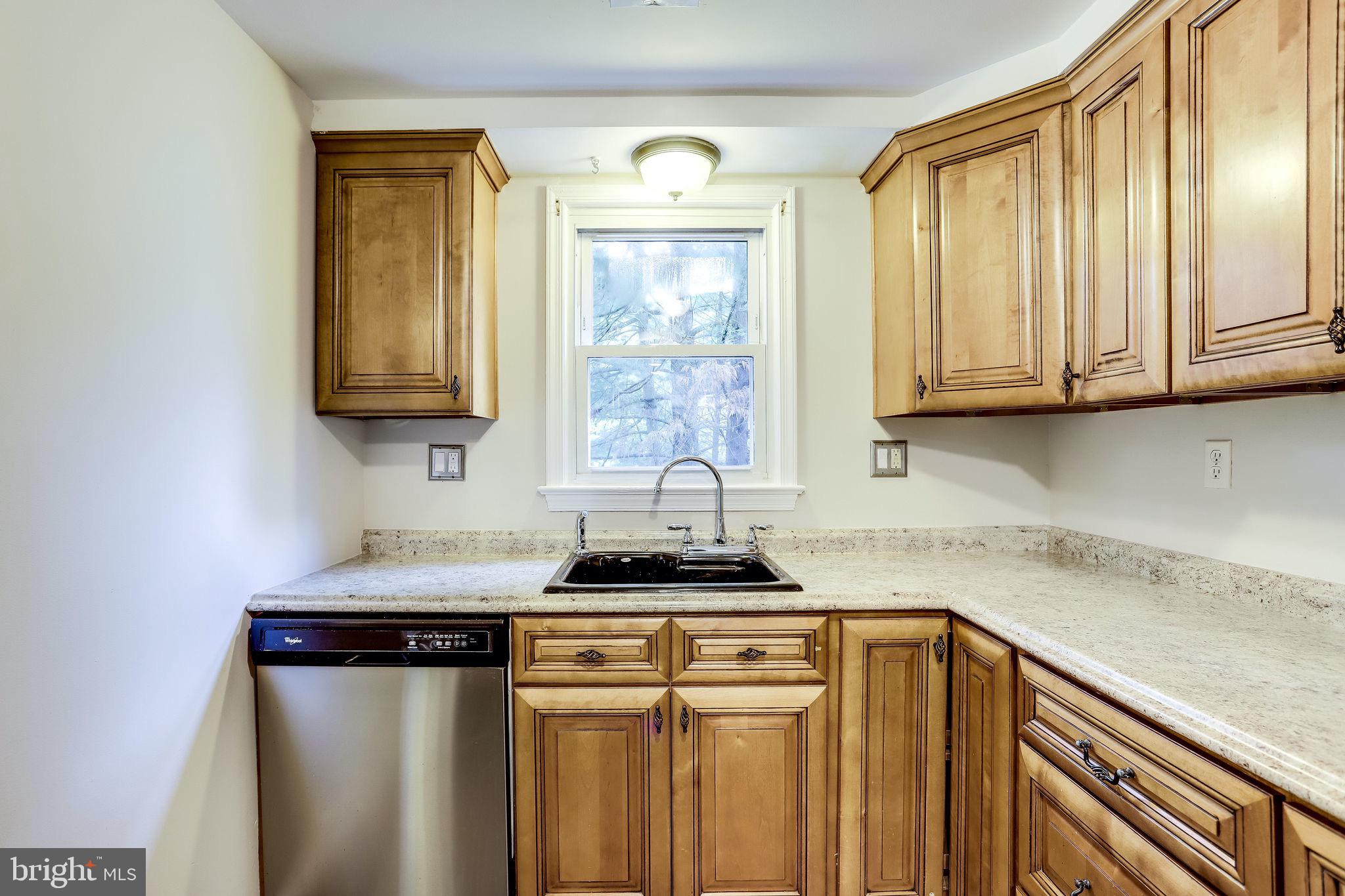 COURTS OF CHANDON - Residential