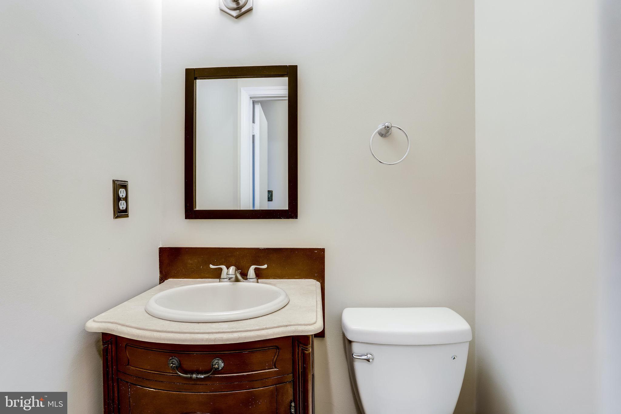 COURTS OF CHANDON - Residential