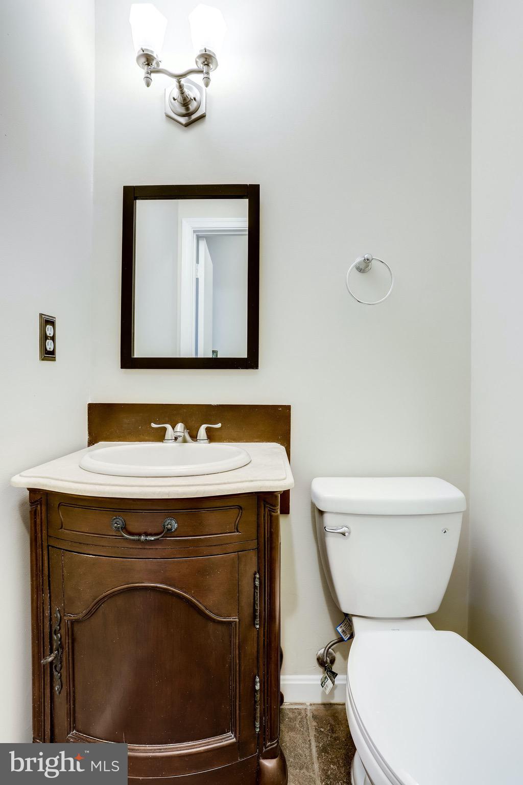 COURTS OF CHANDON - Residential