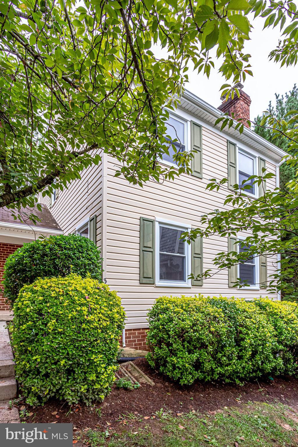 COURTS OF CHANDON - Residential