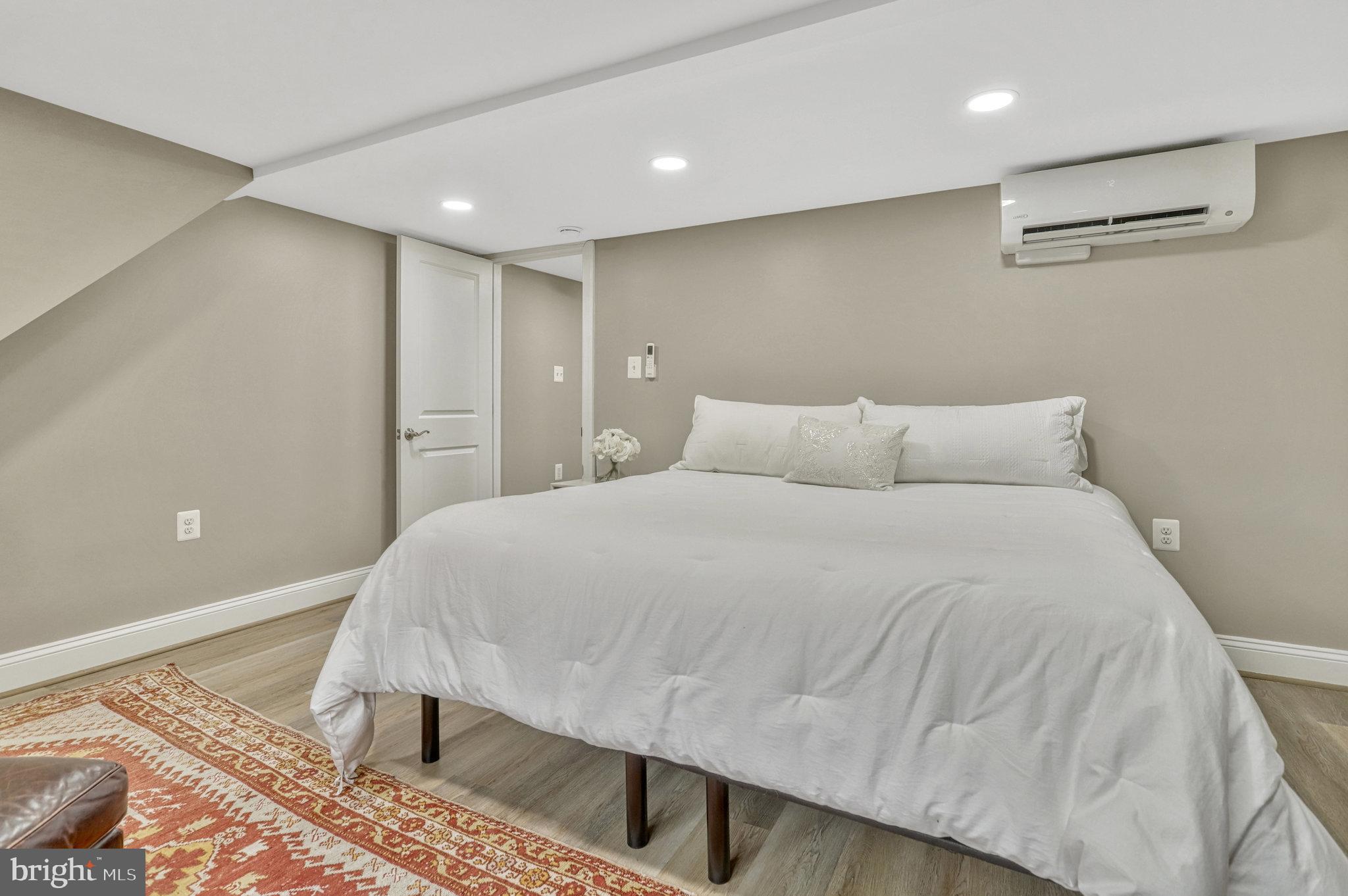 BRANDT TOWNHOUSE - Residential Lease