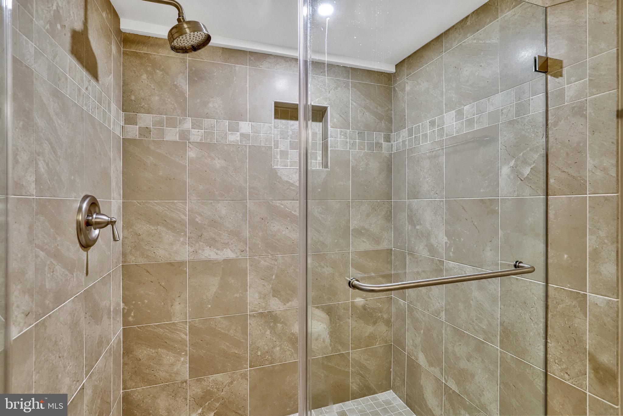 BRANDT TOWNHOUSE - Residential Lease