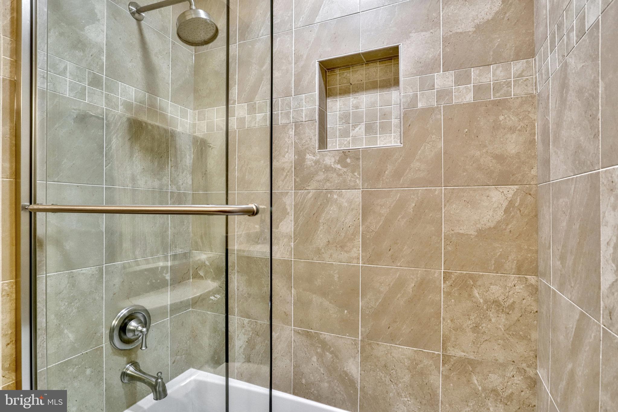 BRANDT TOWNHOUSE - Residential Lease