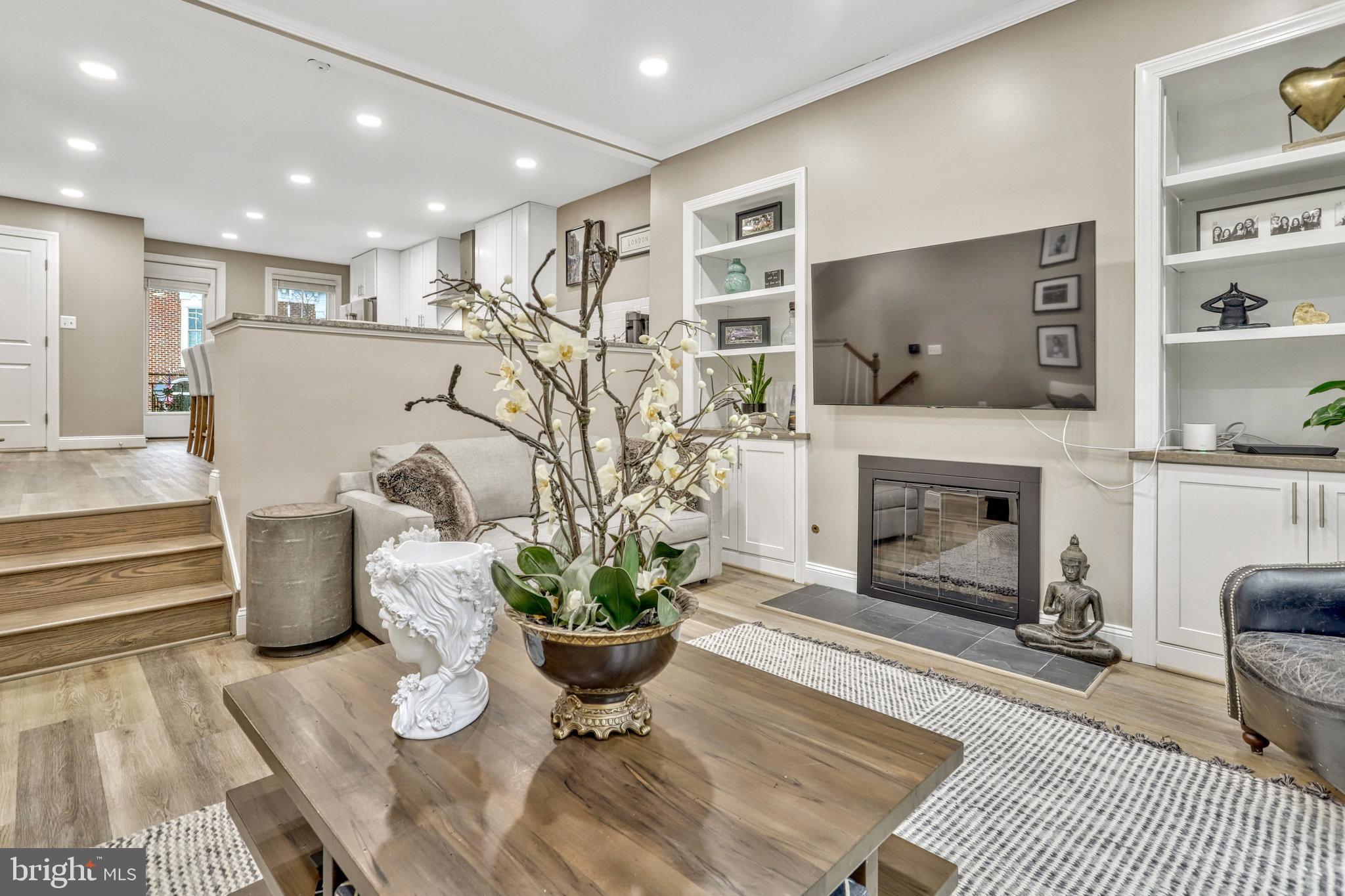 BRANDT TOWNHOUSE - Residential Lease