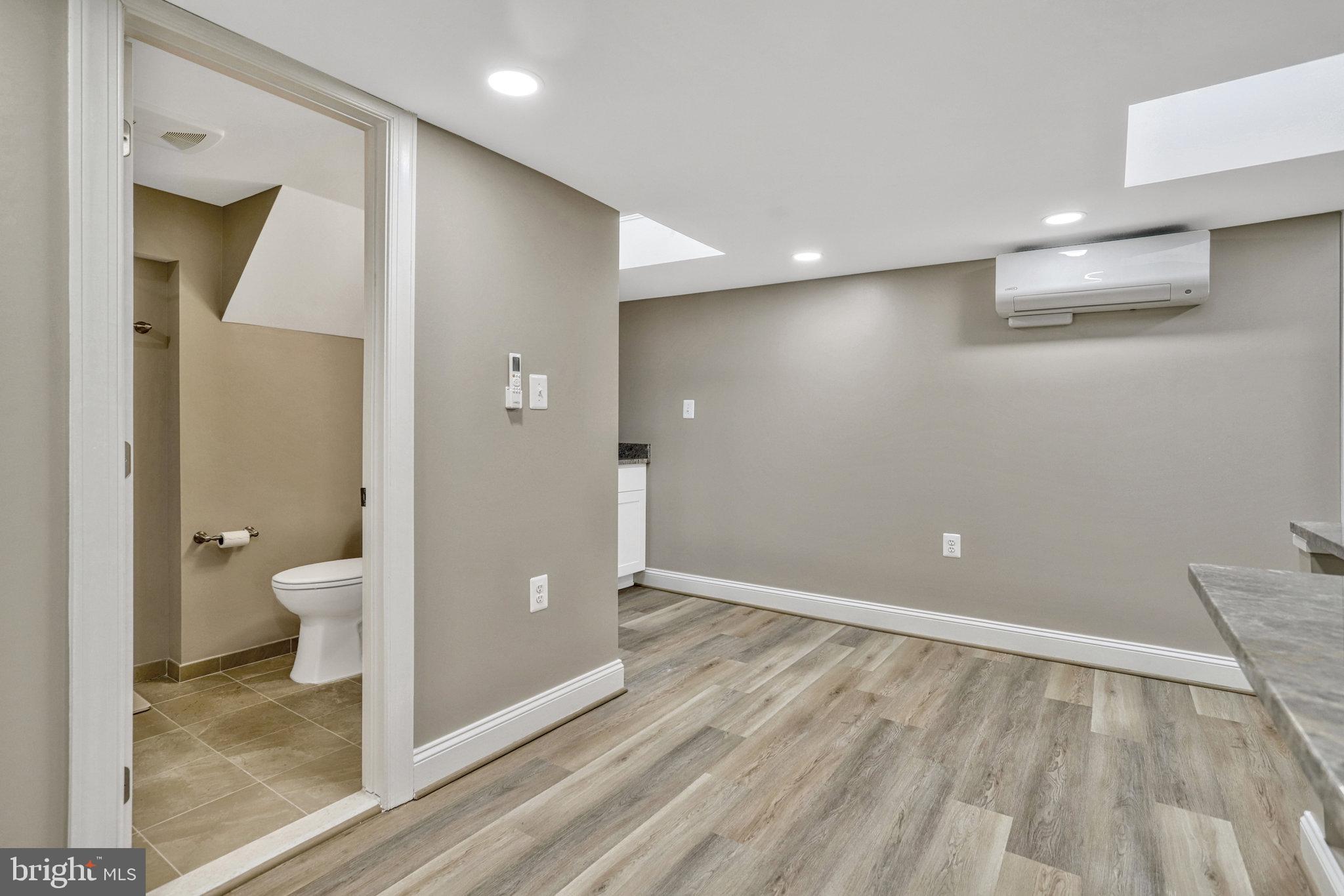 BRANDT TOWNHOUSE - Residential Lease