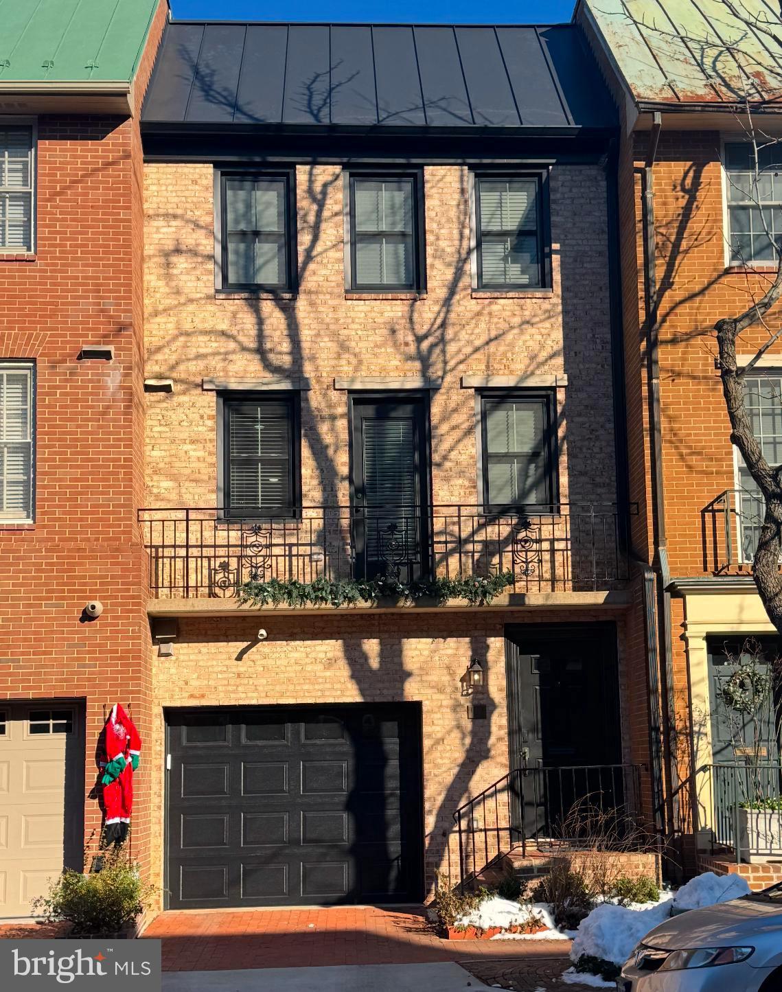 BRANDT TOWNHOUSE - Residential Lease