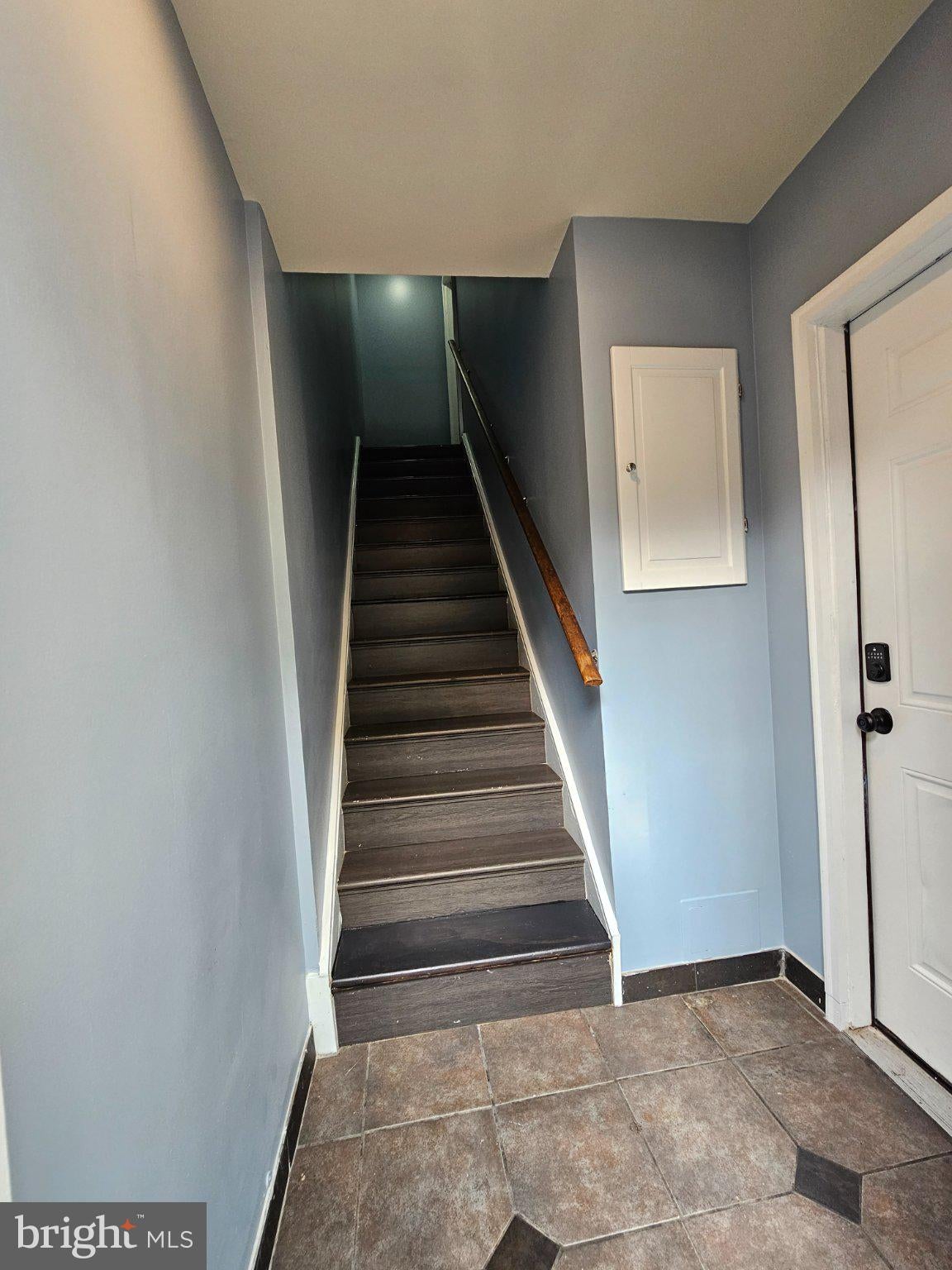 505 44TH STREET NE A