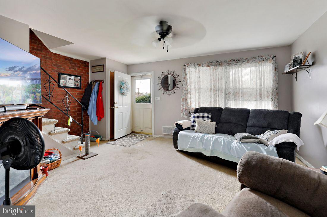 COUNTRY RIDGE - Residential