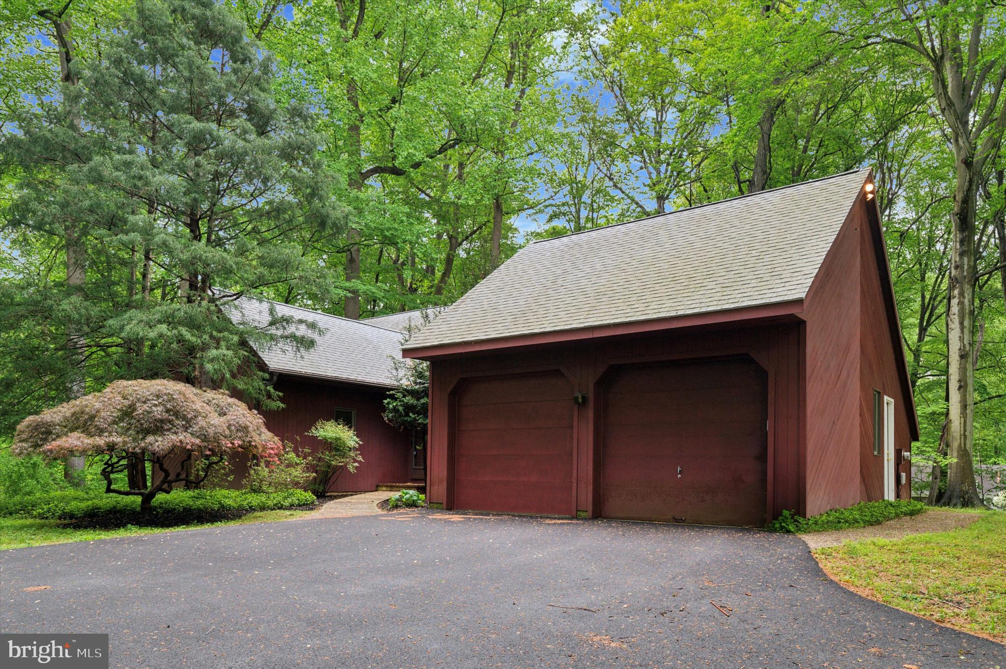 Fantastic opportunity to enjoy a 2.4 acre private, wooded lot on a cul-de-sac in Unionville-Chadds Ford Schools. You'll really enjoy this floorplan which includes a sunken living room with fireplace, large family room with great views of the backyard and access to the deck, large eat-in kitchen, and dining room. The primary suite is on the main floor with extra large closets and en-suite bathroom. The 2nd floor offers 2 large bedrooms and a loft which is great flex space for a home office or hanging out. The walkout basement is partially finished. A whole home generator ensures comfort when a big storm hits. It's time to update, and you can't beat this location. This home is marketed featuring our SmartSale strategy. That means that 3rd party inspectors have fully inspected the home. All insepction reports are available on line.
Photos and more information to be added on Wednesday.