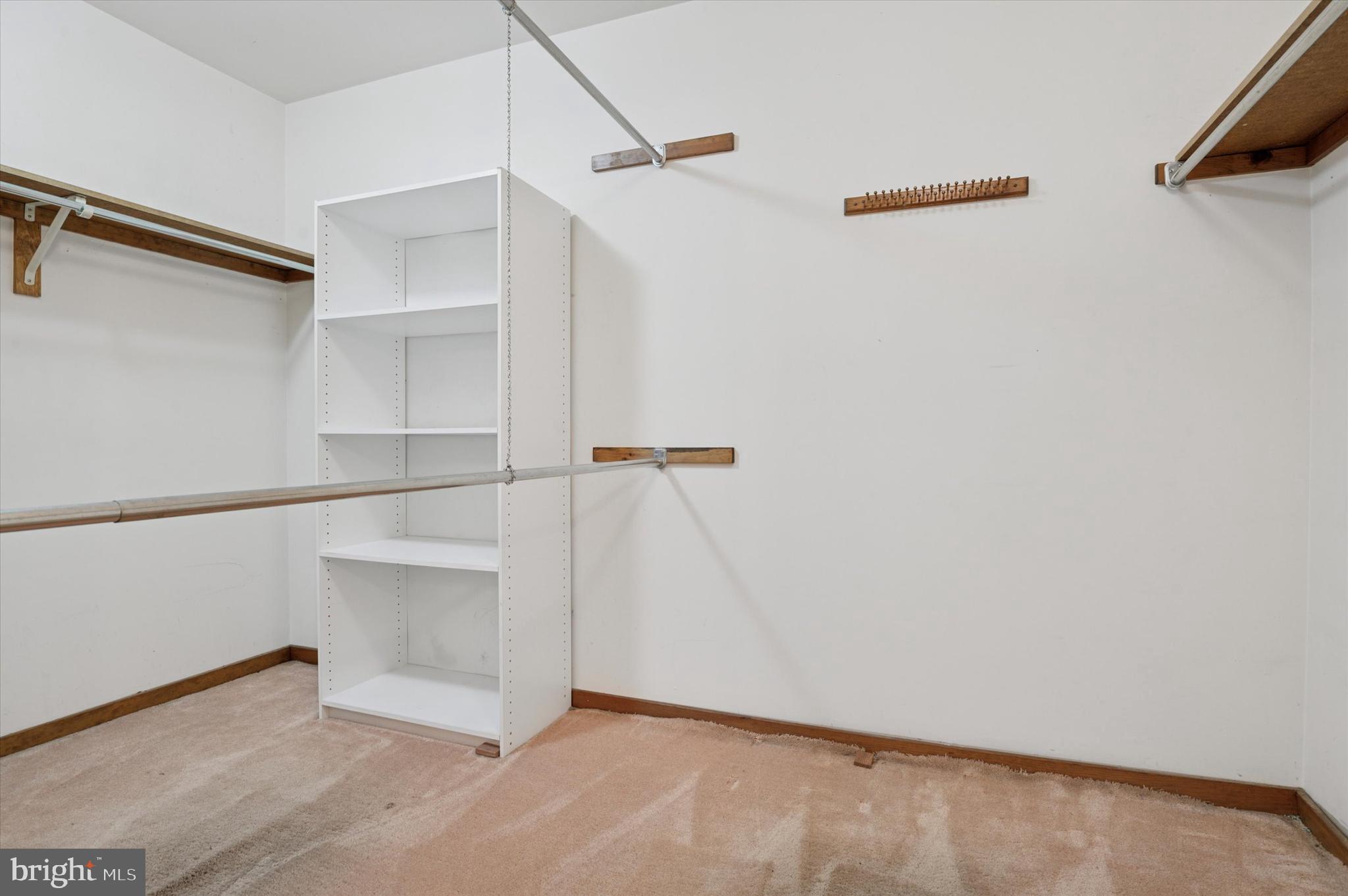 HANOVER HUNT - Residential