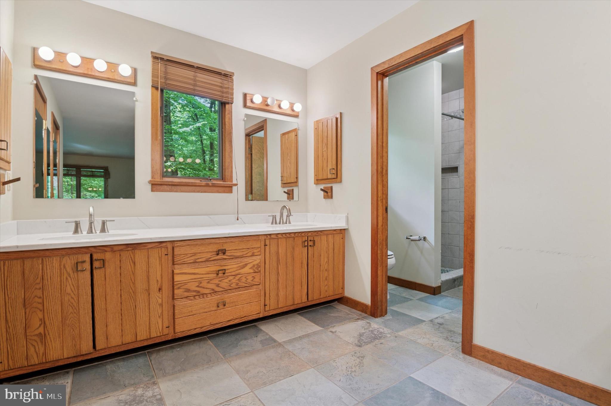 HANOVER HUNT - Residential