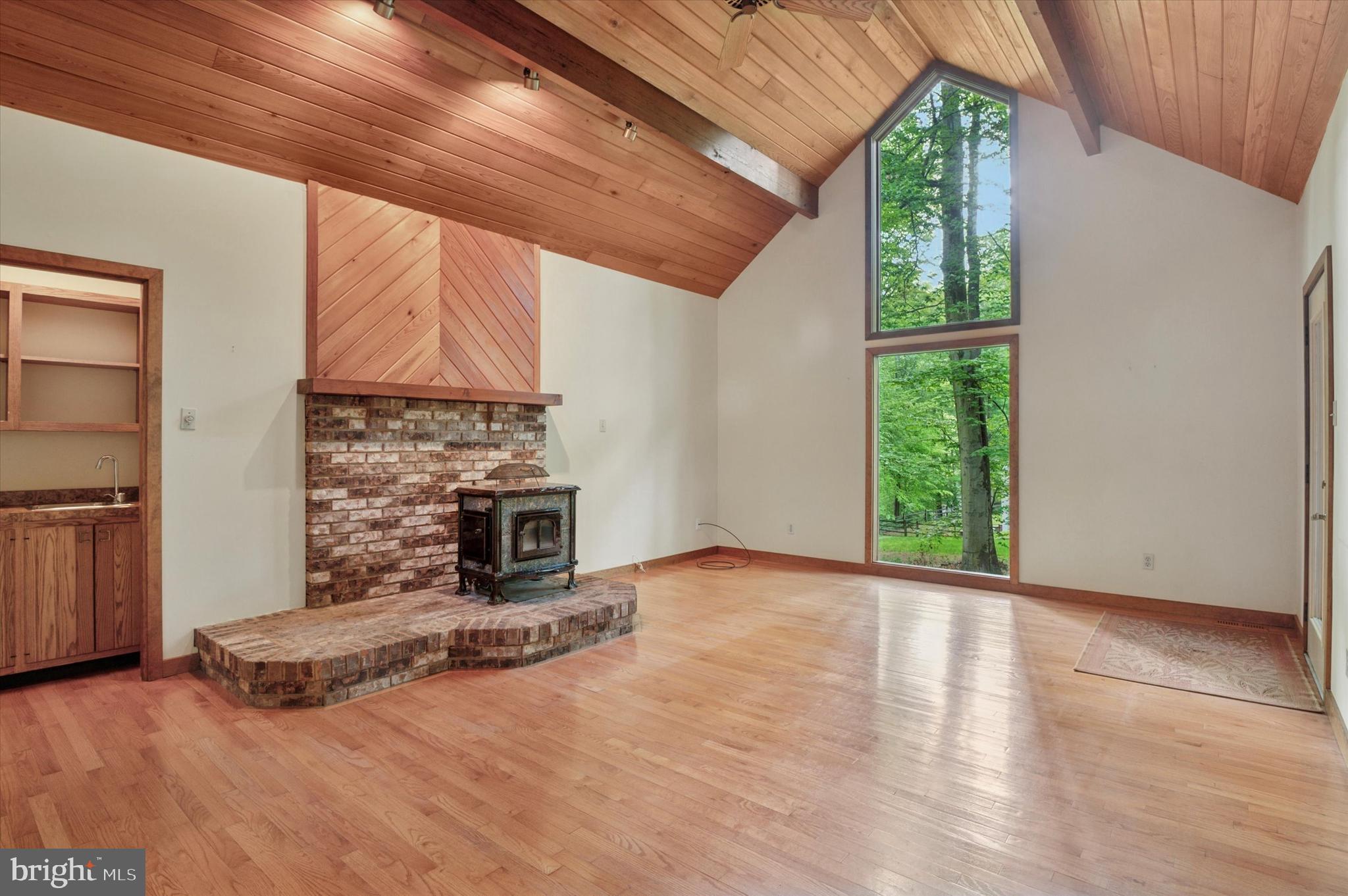 HANOVER HUNT - Residential