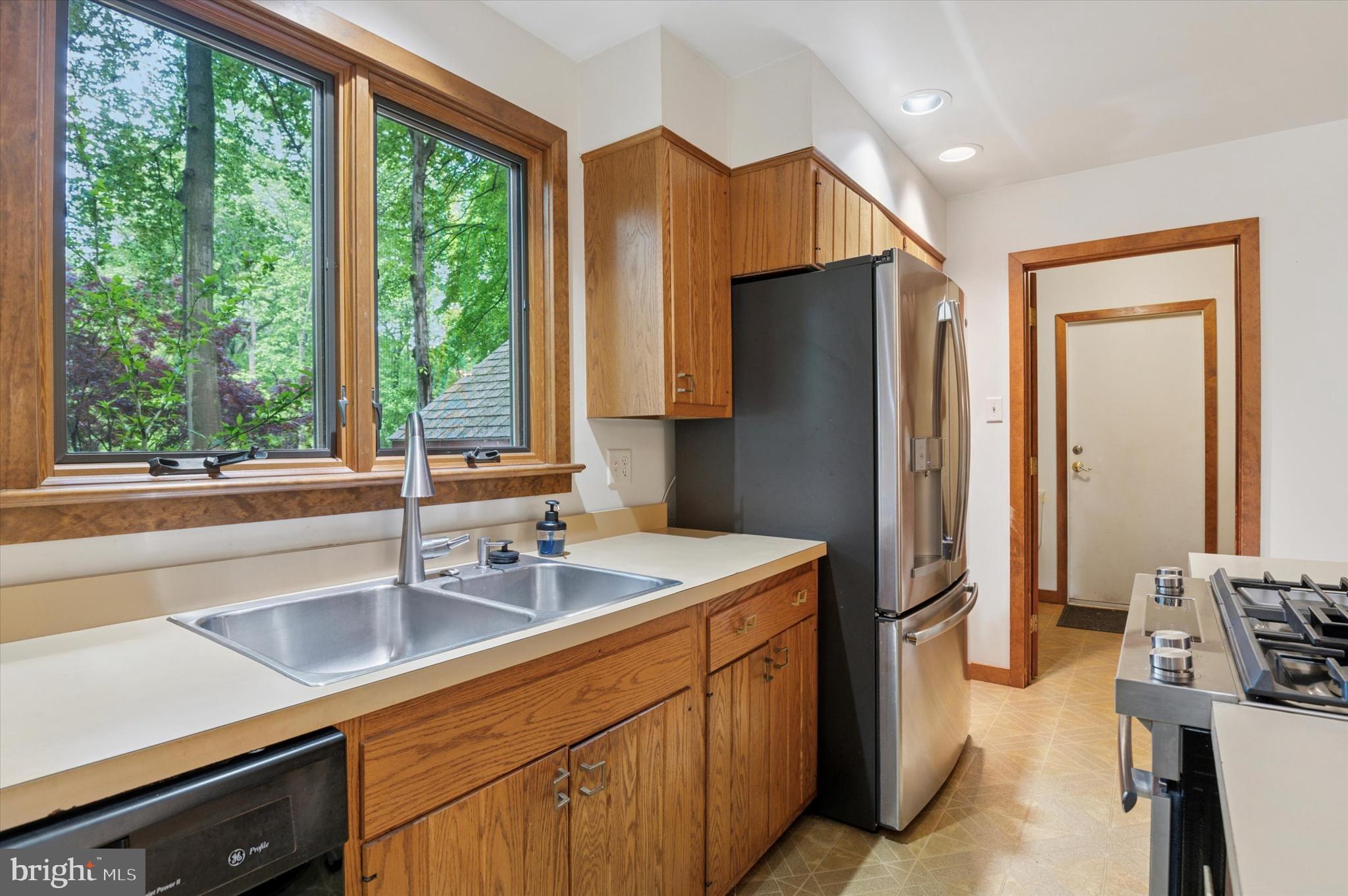 HANOVER HUNT - Residential