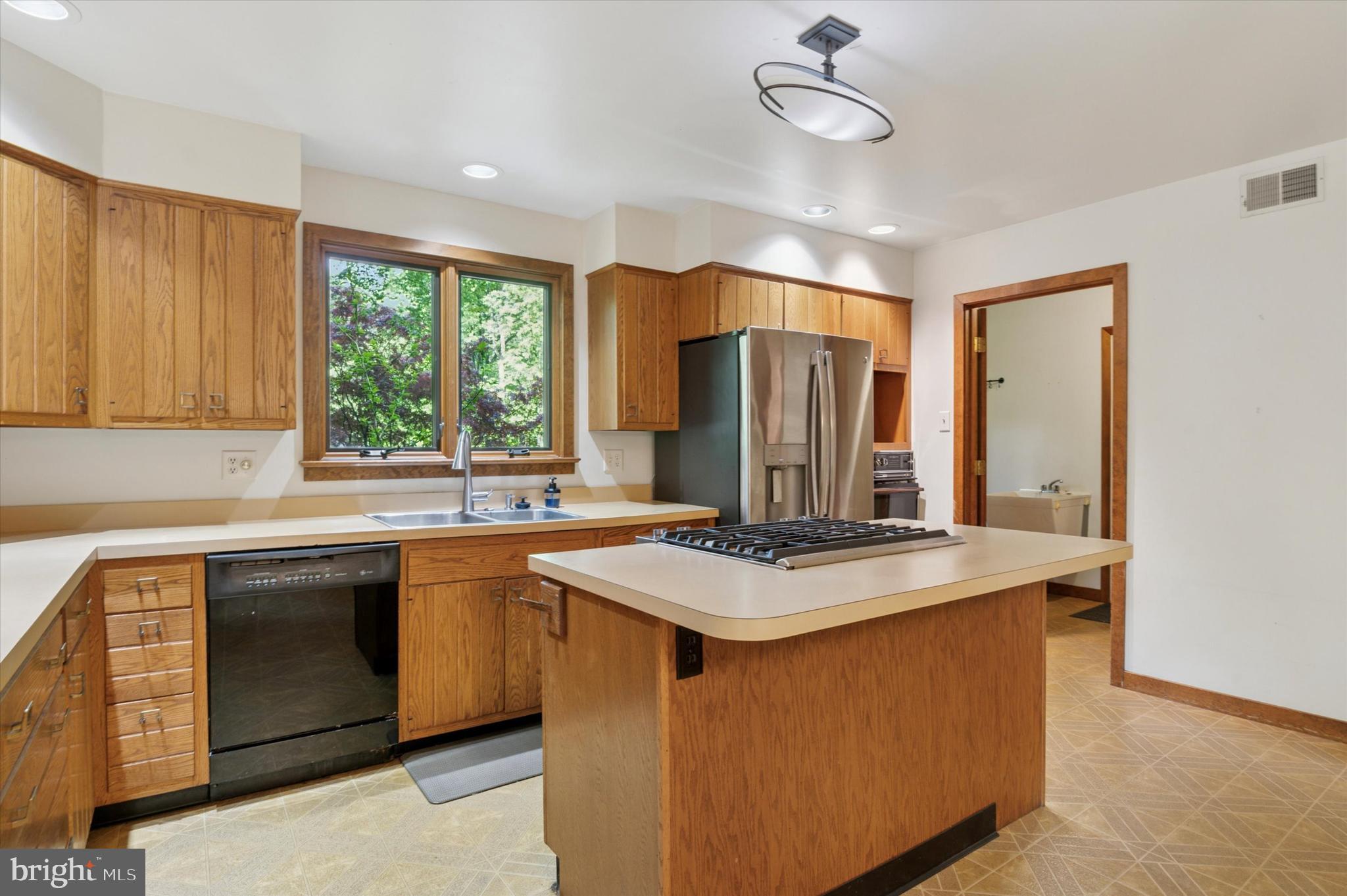 HANOVER HUNT - Residential