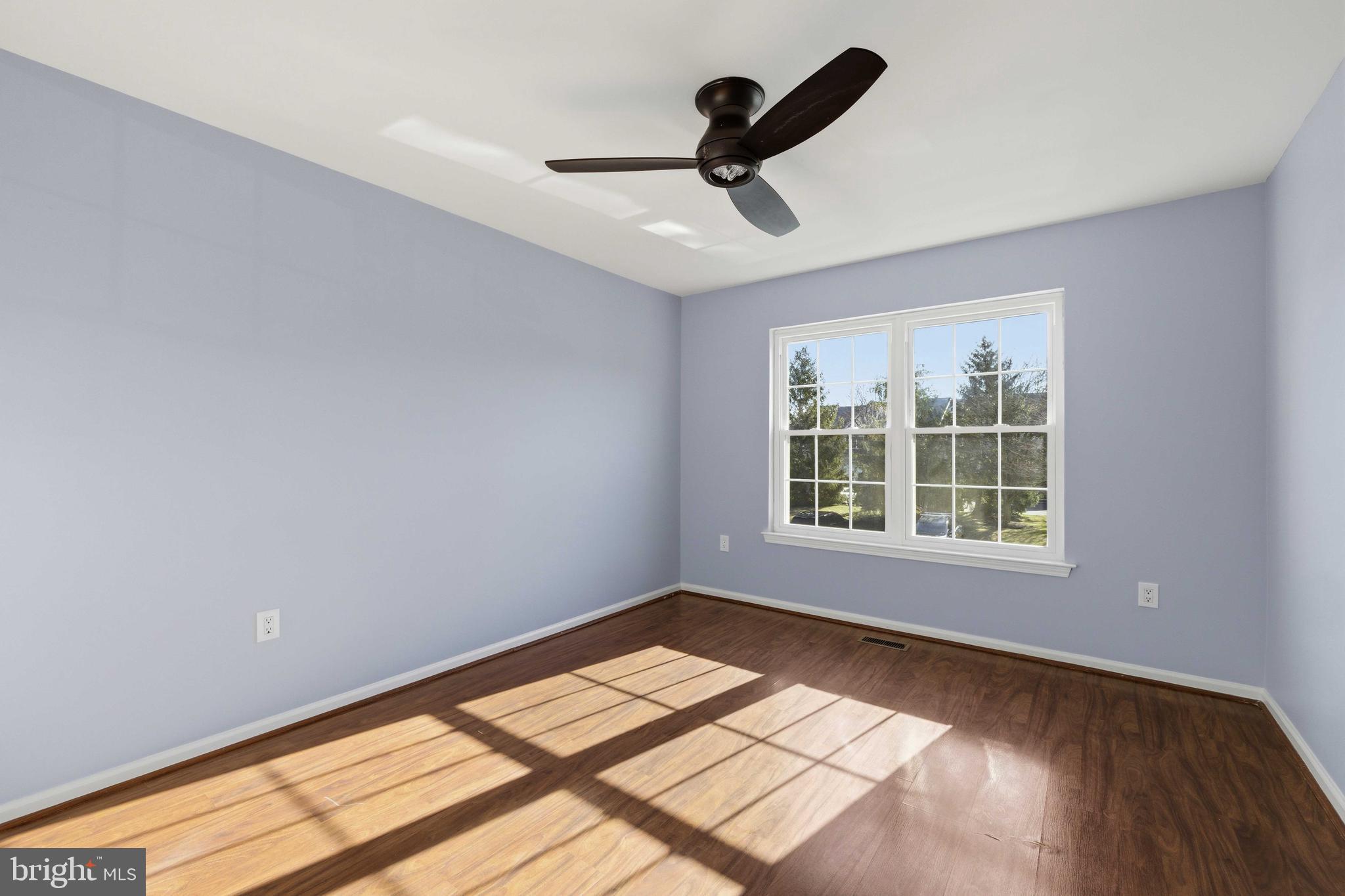 COUNTRY CROSSING - Residential