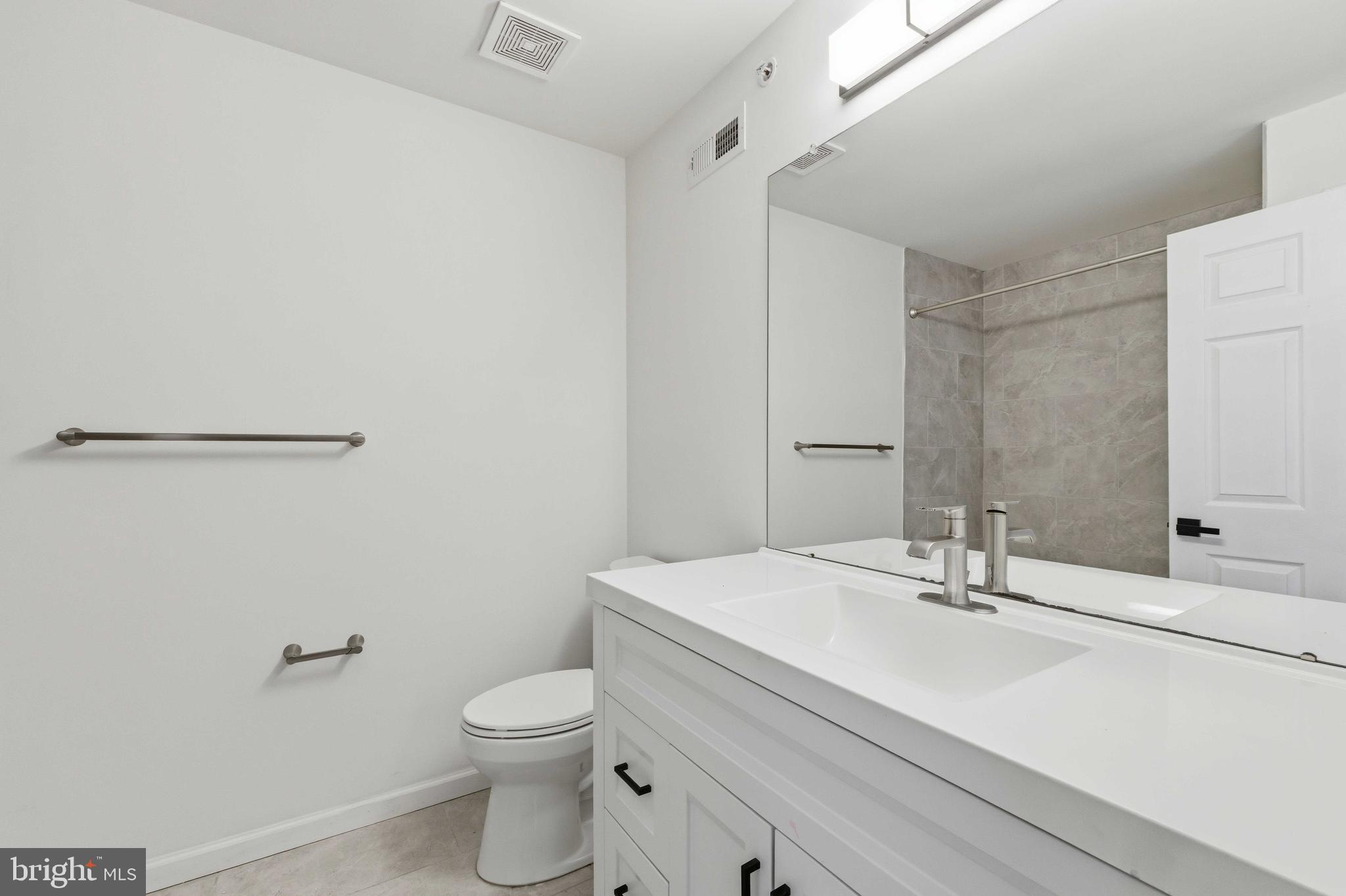 COUNTRY CROSSING - Residential