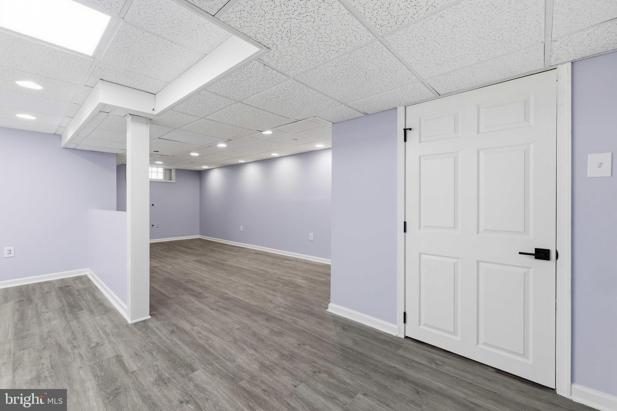 COUNTRY CROSSING - Residential